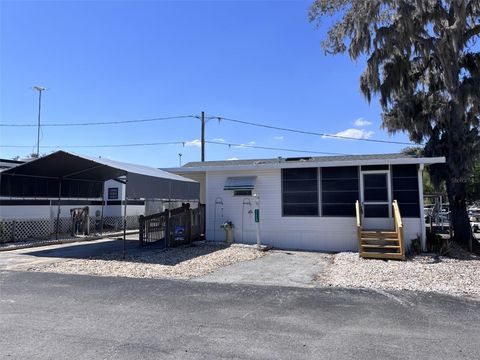 Manufactured Home in LEESBURG FL 11420 PARAKEET CIRCLE.jpg