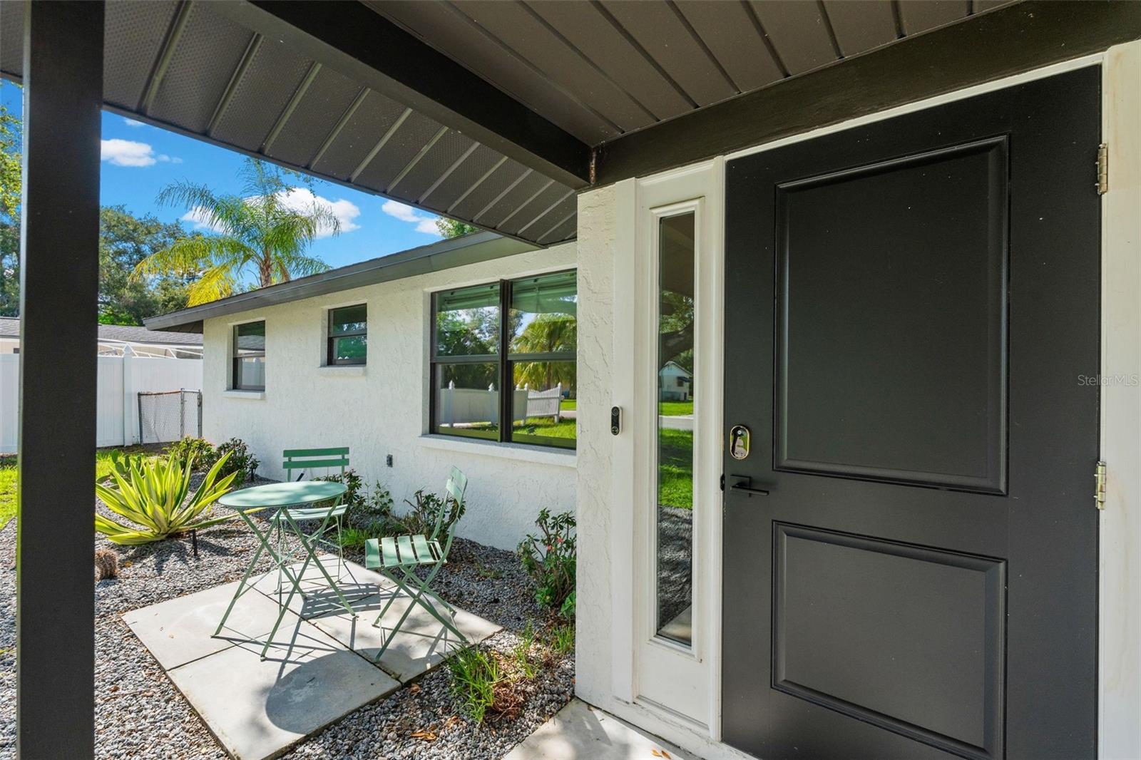 2874 Davis Blvd, Sarasota, FL 34237 photo
