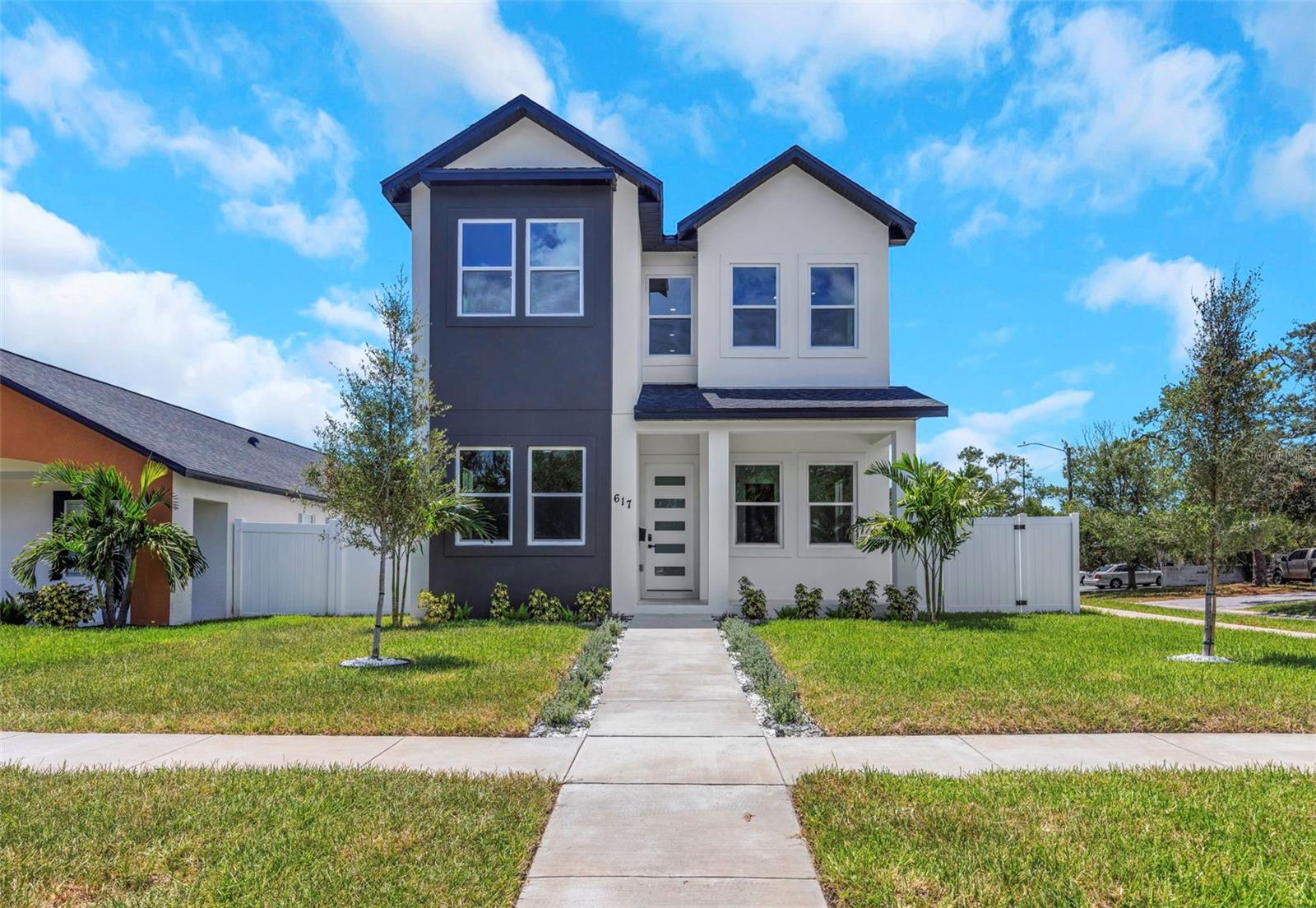 617 Folsom St, Saint Petersburg, FL 33707 photo