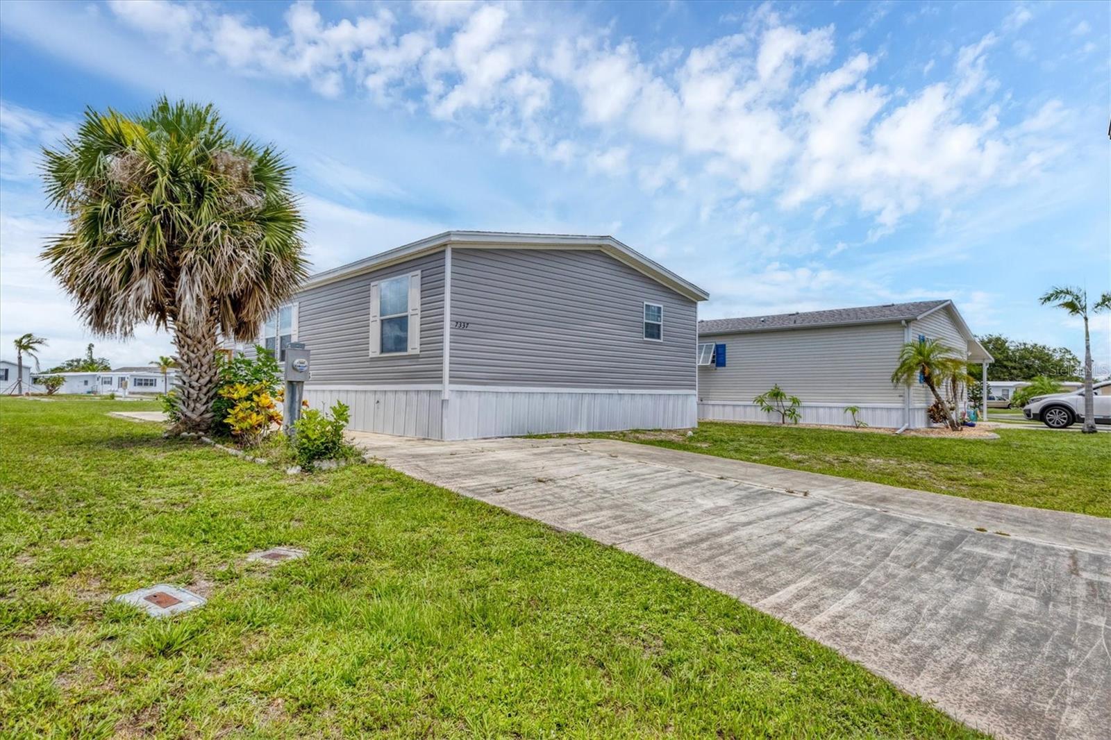 7337 Desant Ln, Port Charlotte, FL 33981 photo