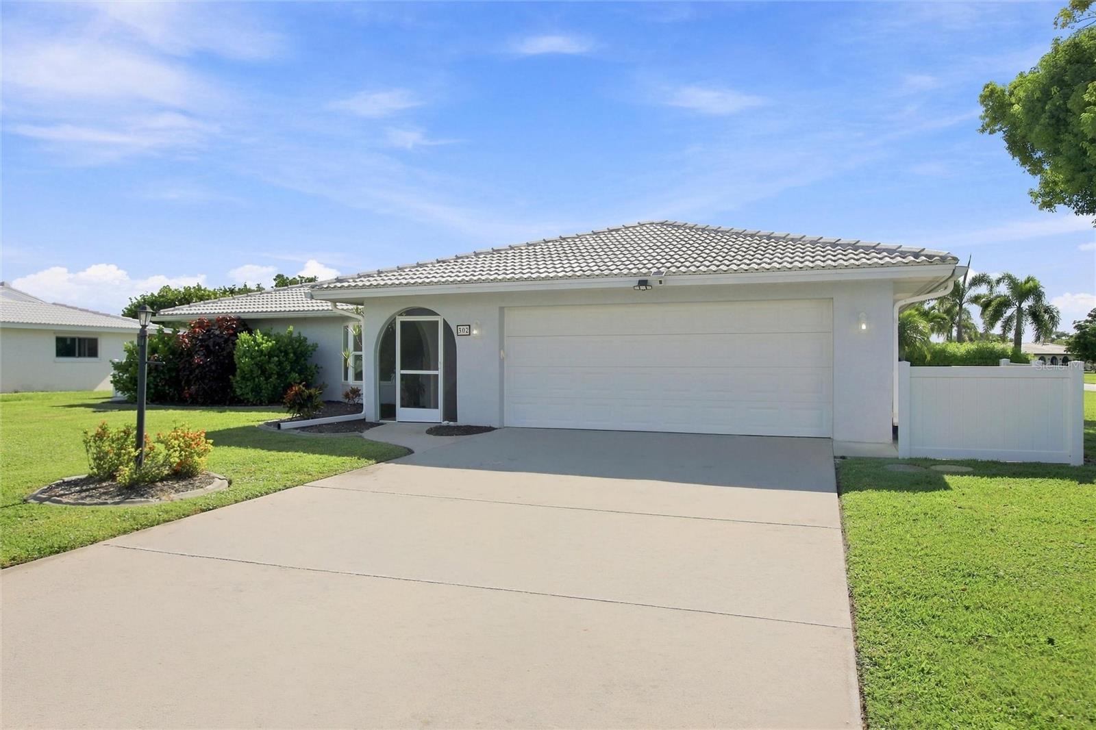 302 Degas Dr, Nokomis, FL 34275 photo