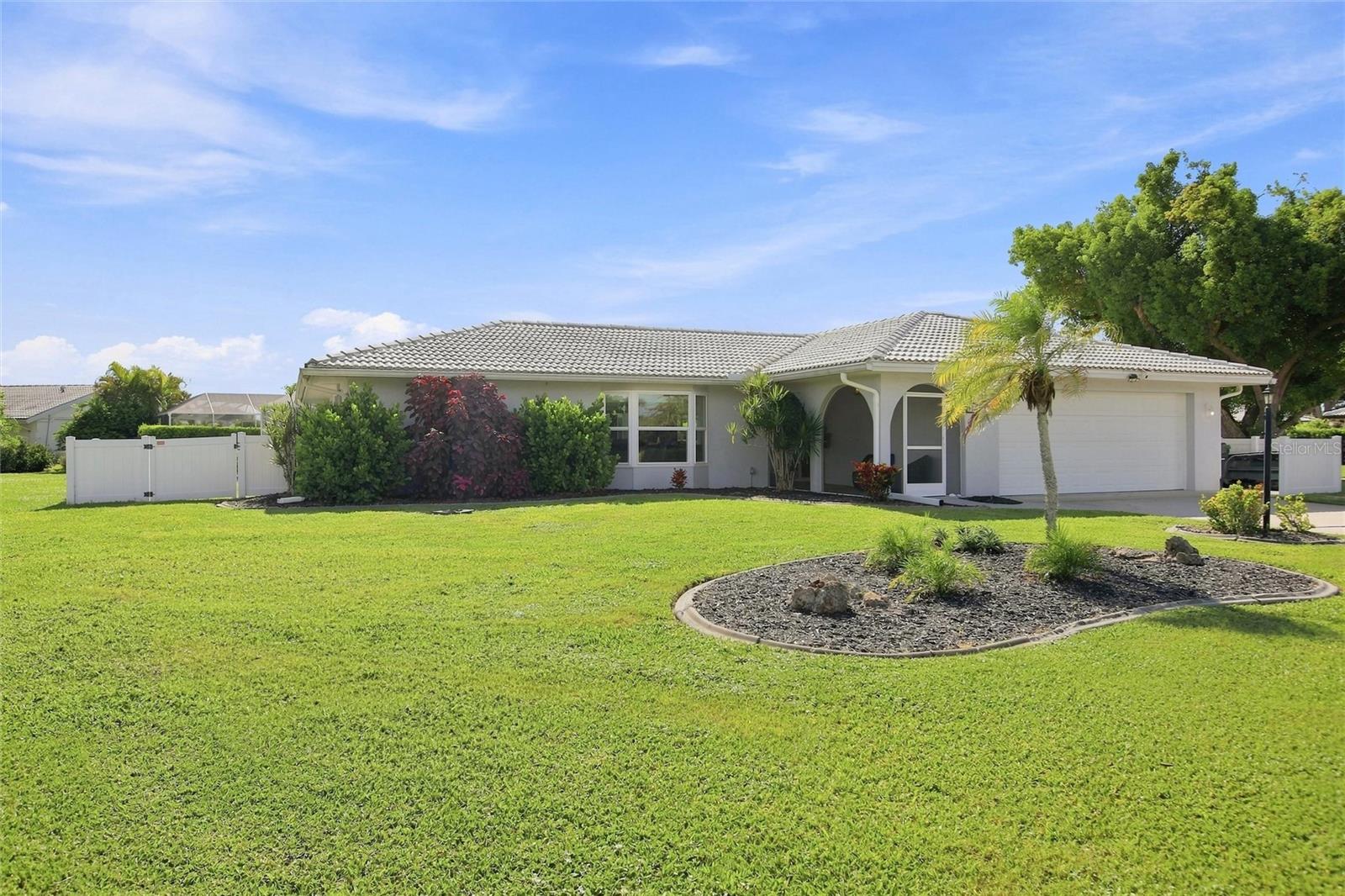 302 Degas Dr, Nokomis, FL 34275 photo