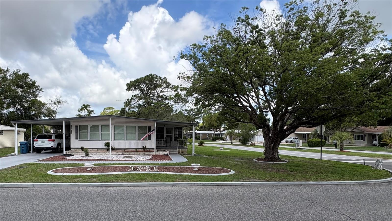 7363 Brookridge Central Blvd, Brooksville, FL 34613 photo