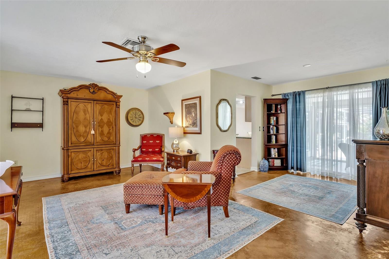 Single Family Residence in SARASOTA FL 7542 SWANSON LANE 7.jpg