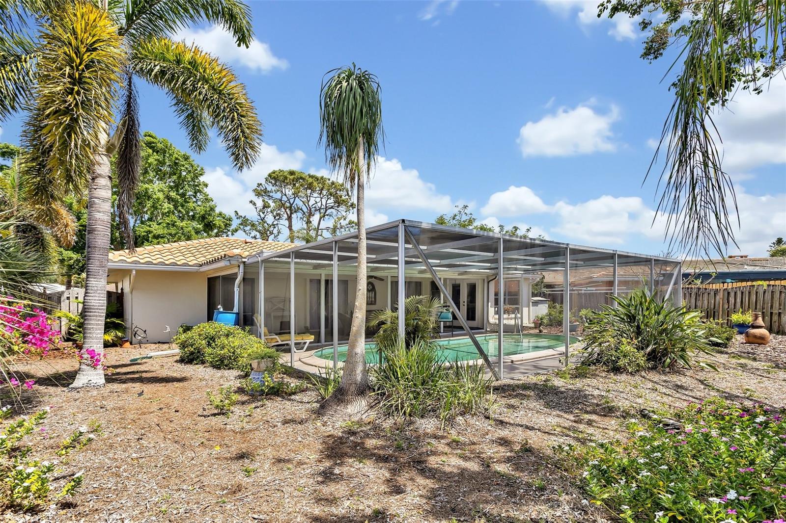 Single Family Residence in SARASOTA FL 7542 SWANSON LANE 29.jpg