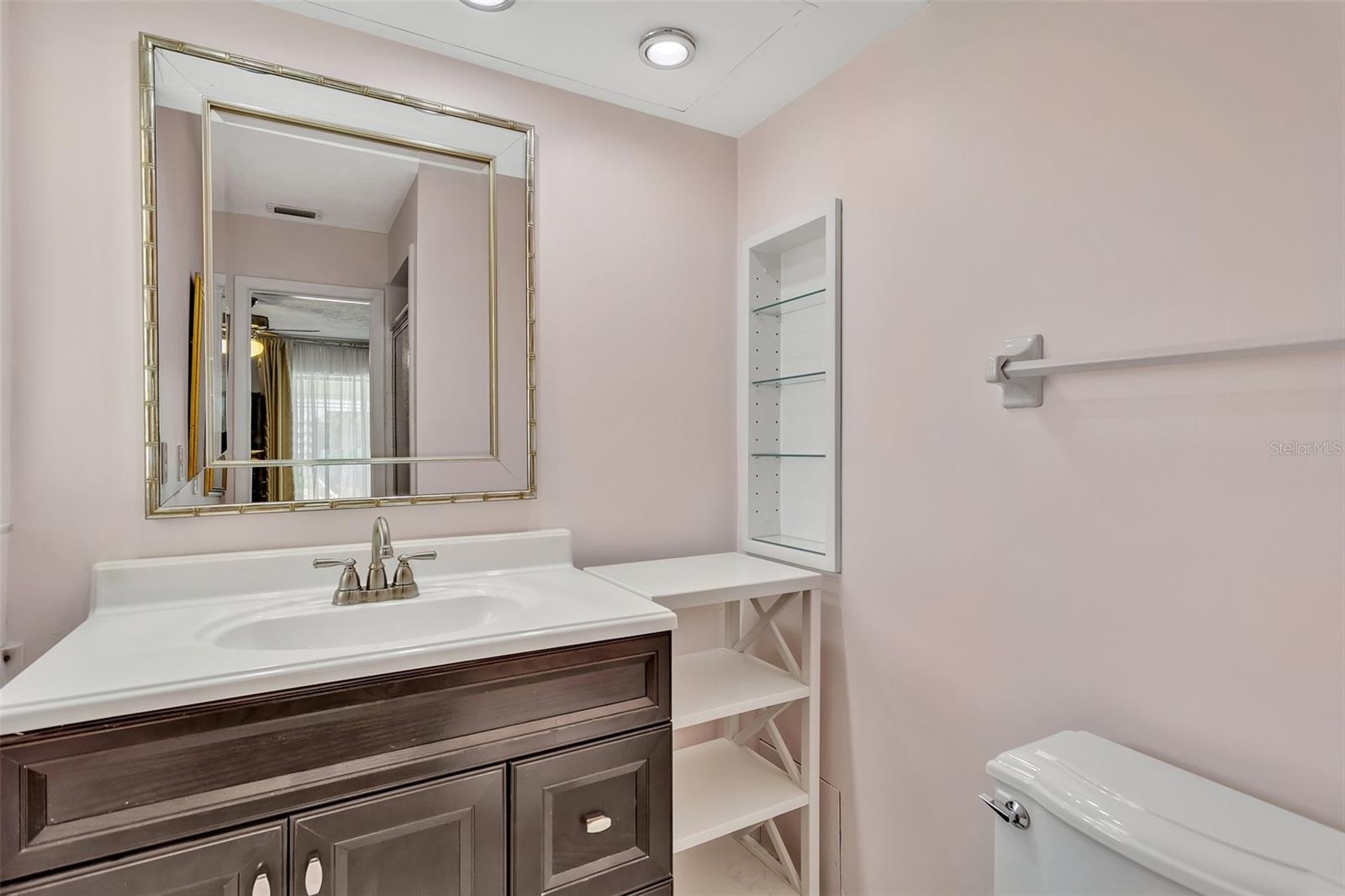 Single Family Residence in SARASOTA FL 7542 SWANSON LANE 20.jpg