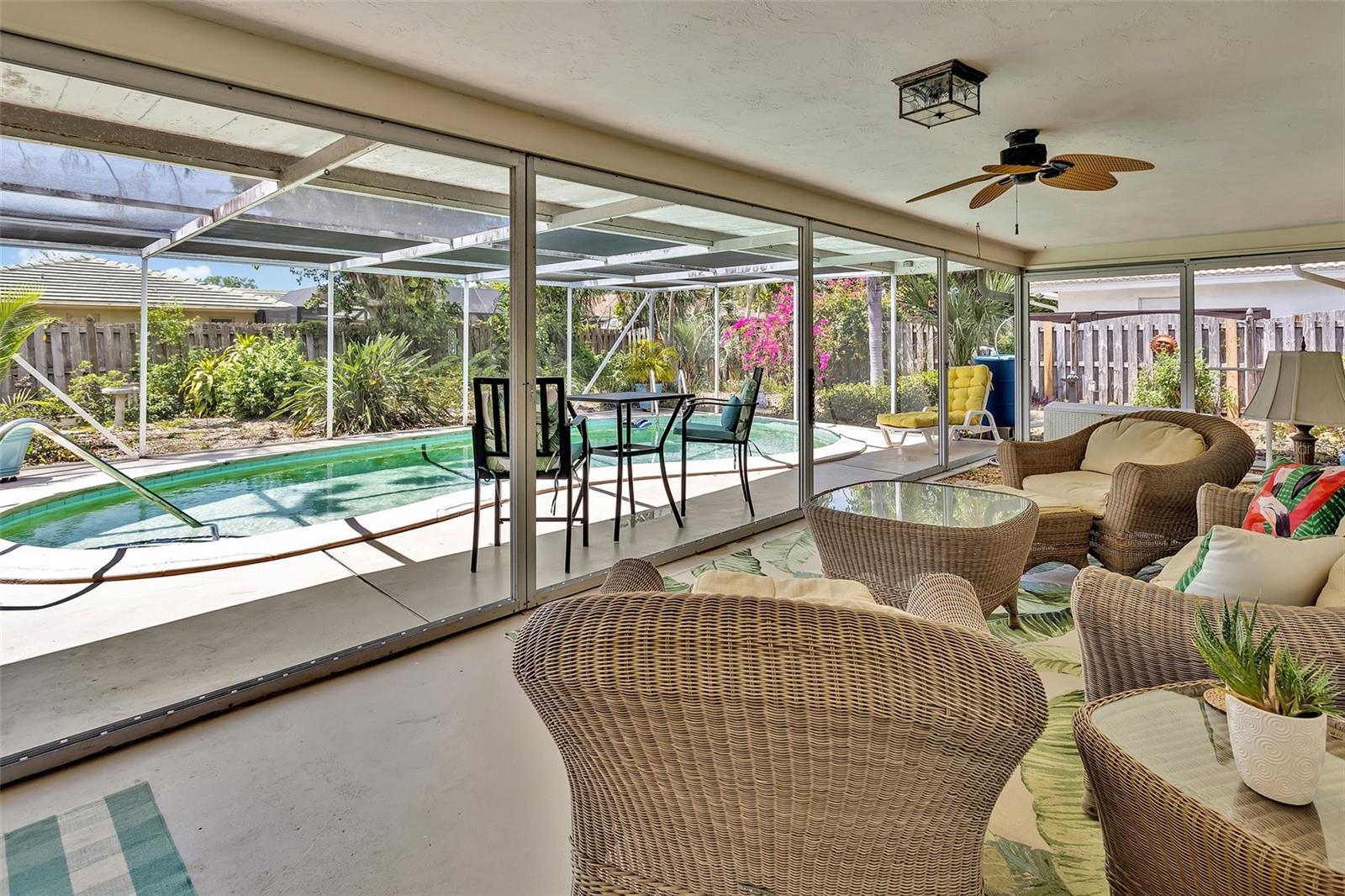 Single Family Residence in SARASOTA FL 7542 SWANSON LANE 25.jpg