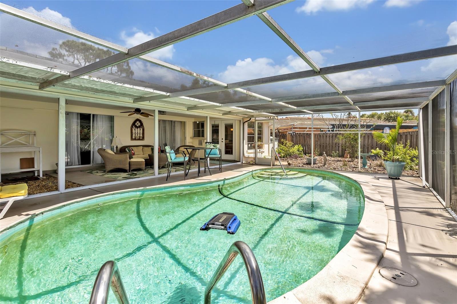 Single Family Residence in SARASOTA FL 7542 SWANSON LANE 4.jpg