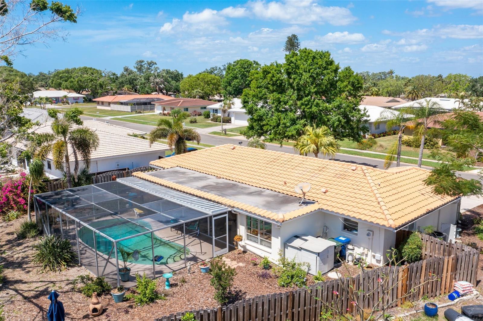 Single Family Residence in SARASOTA FL 7542 SWANSON LANE 31.jpg