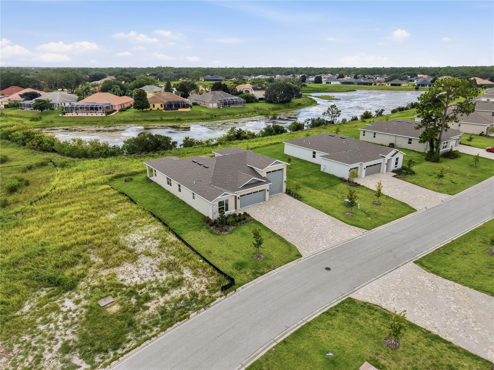 9226 Players Dr, Weeki Wachee, FL 34613 photo