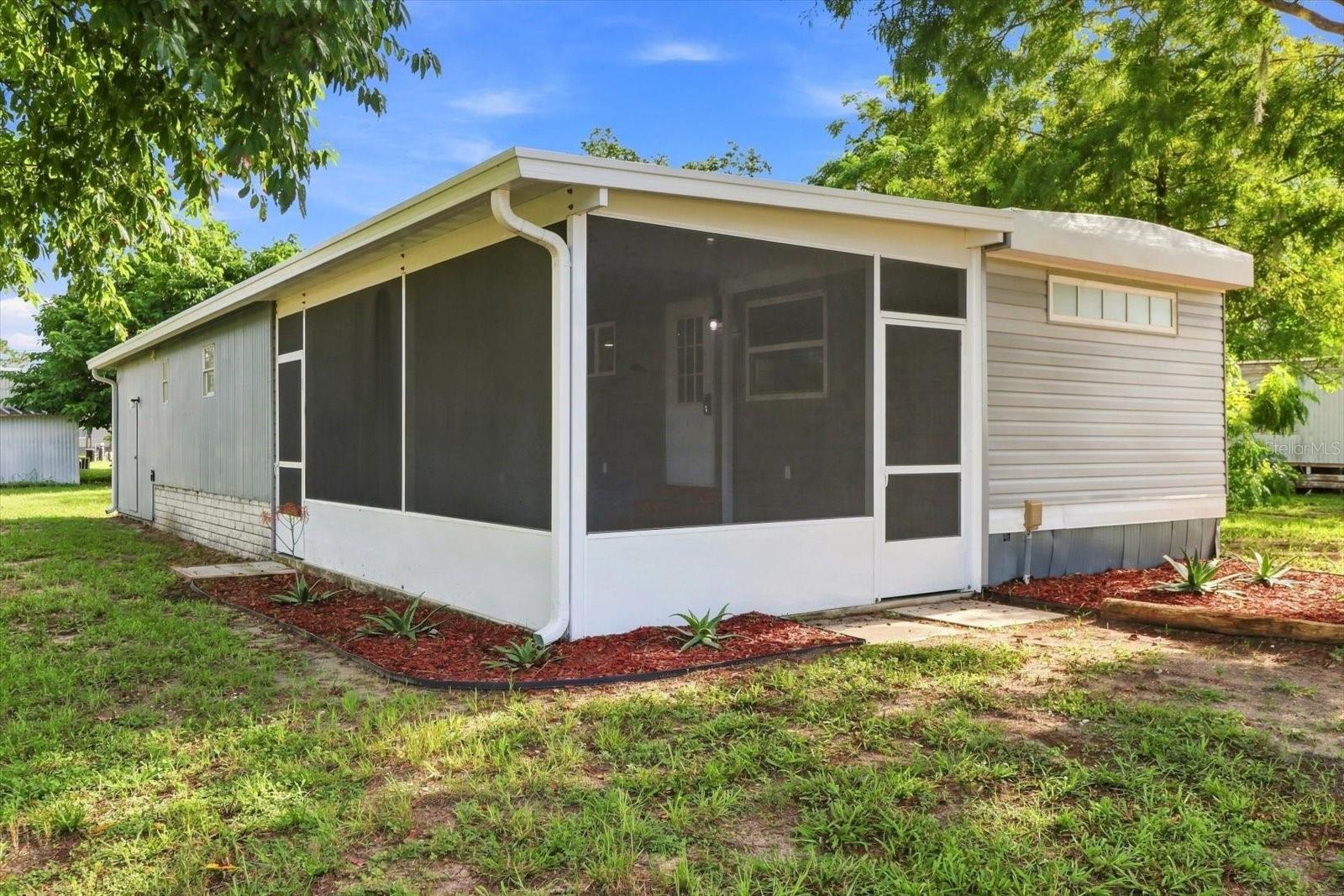 16137 Lauderdale St, Brooksville, FL 34604