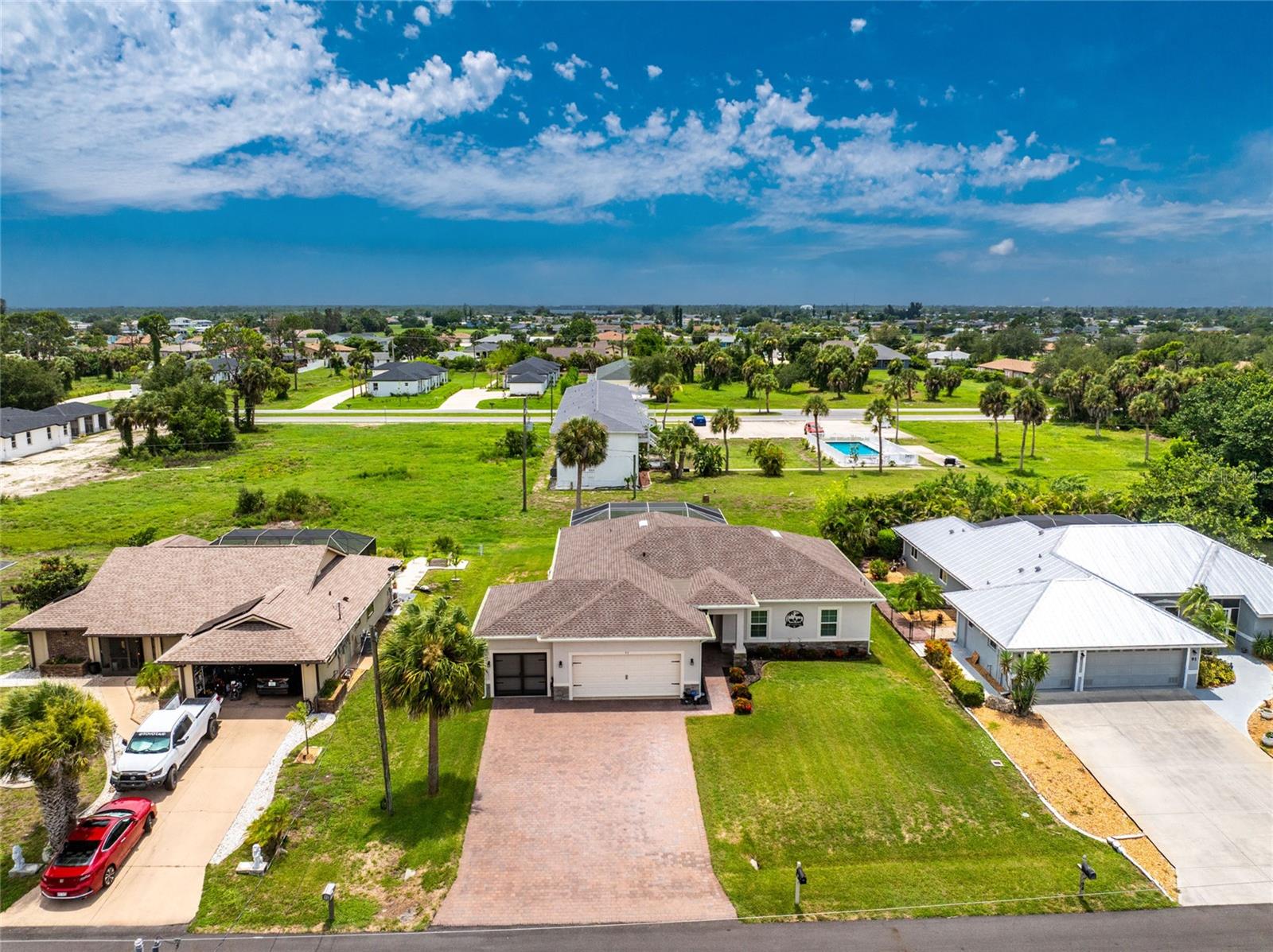 93 Mark Twain Ln, Rotonda West, FL 33947 photo