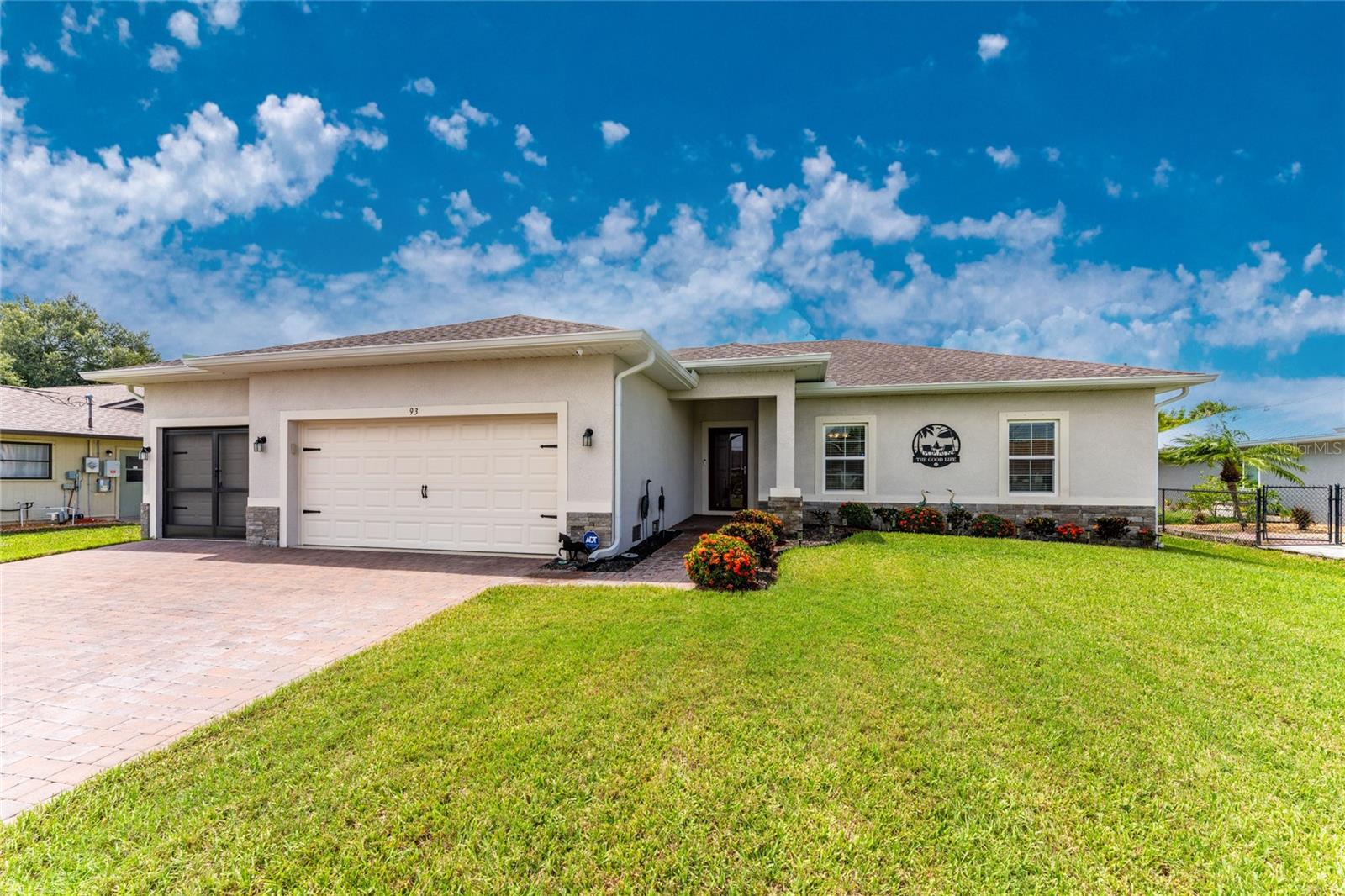 93 Mark Twain Ln, Rotonda West, FL 33947
