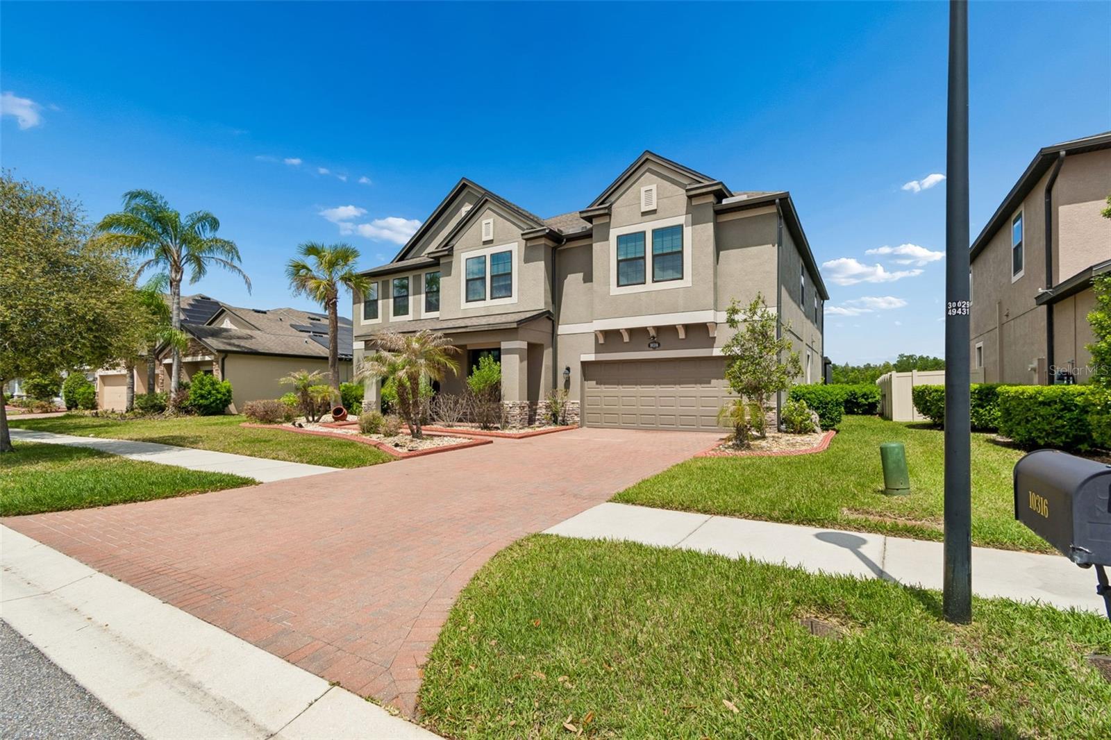 10316 Clover Pine Dr, Tampa, FL 33647 photo