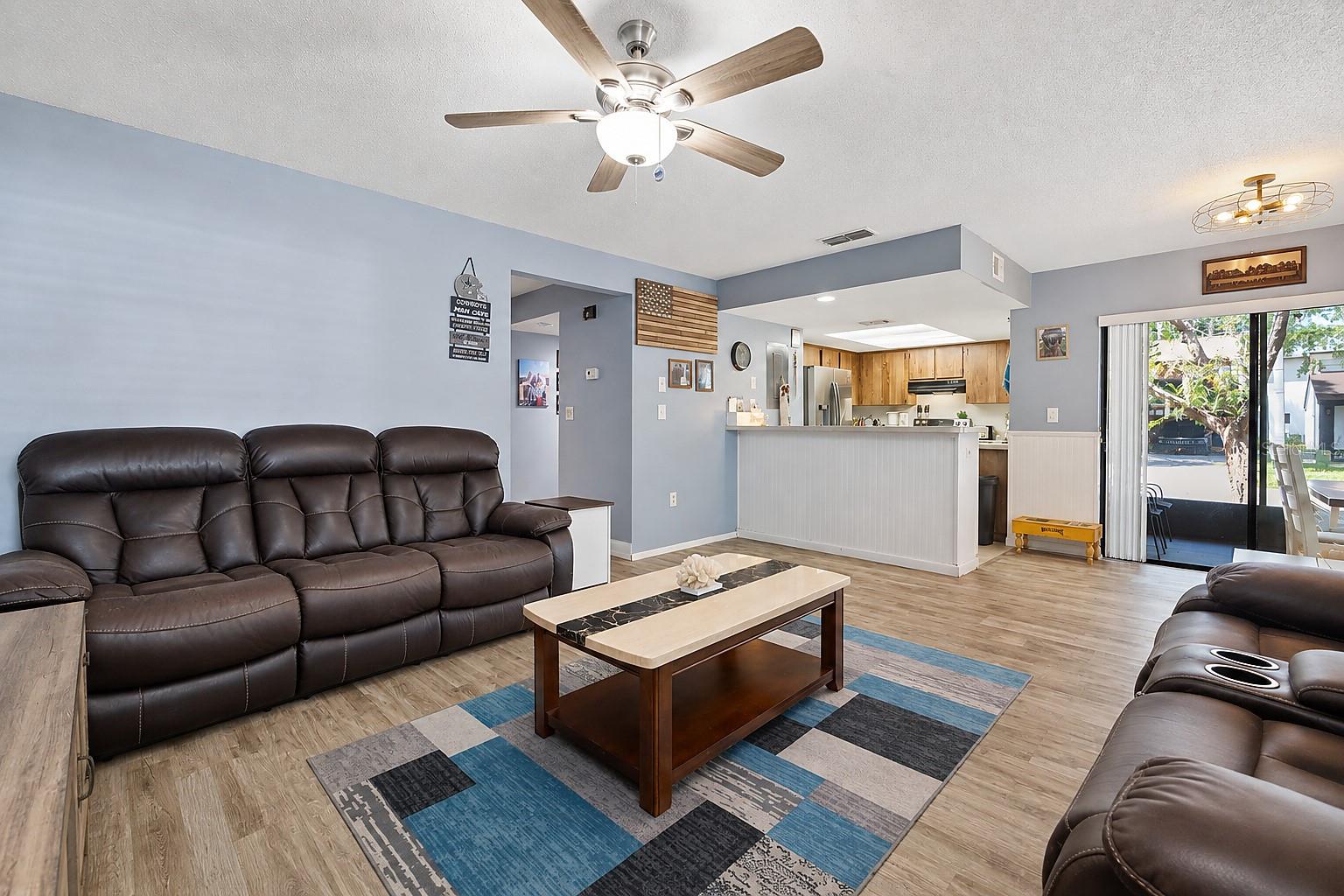 803 Fairwood Ln, Clearwater, FL 33759 photo