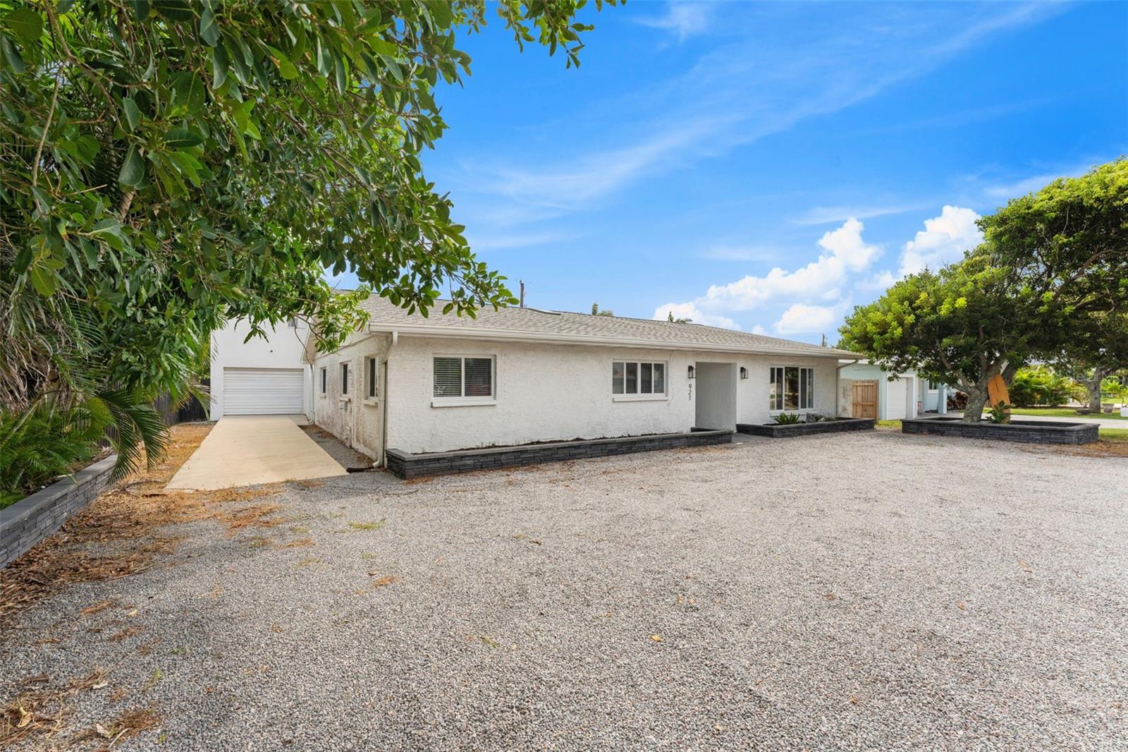 921 S Orlando Ave, Cocoa Beach, FL 32931 photo
