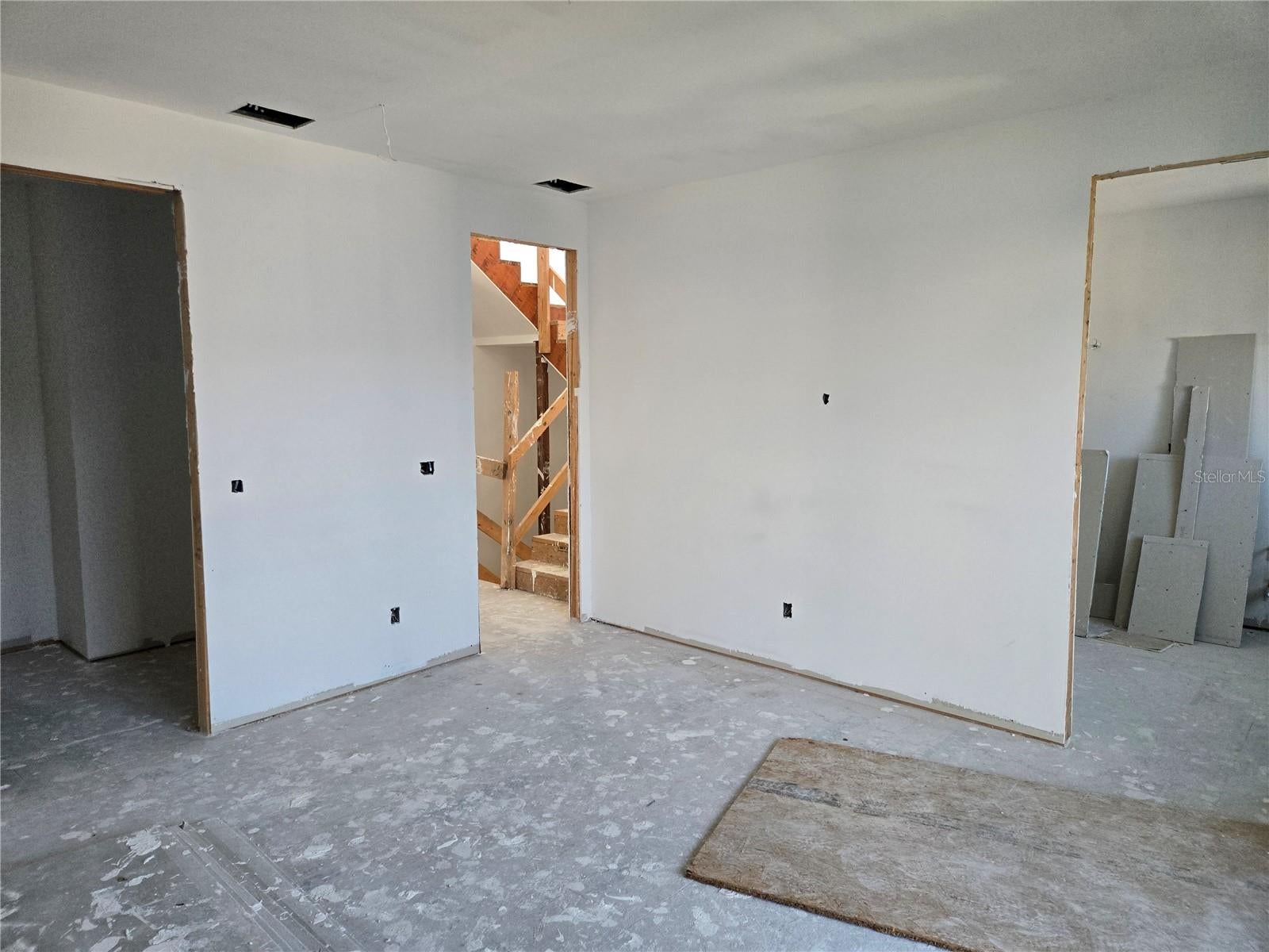 1755 8 St, Sarasota, FL 34236 photo