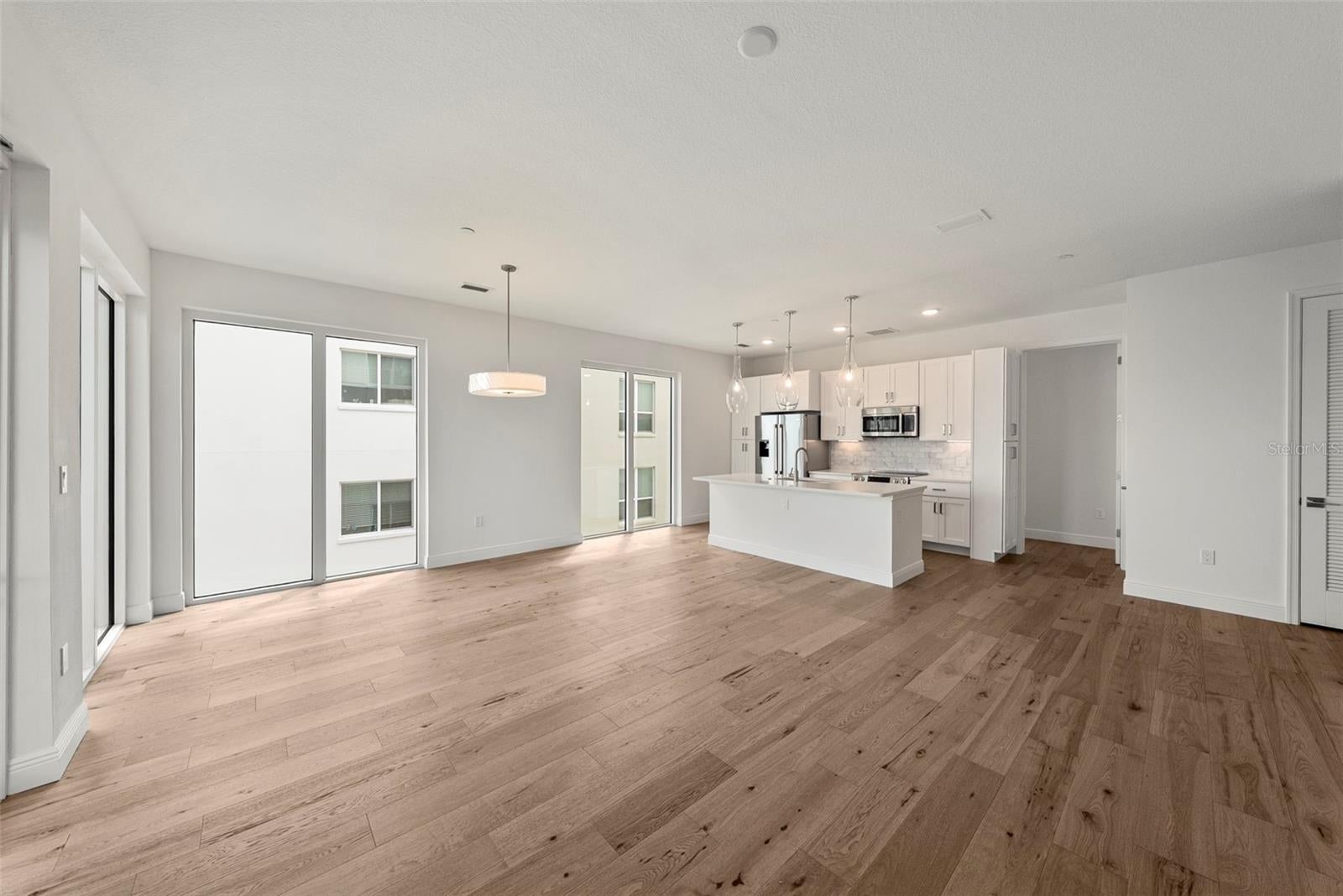 600 3 Ave #406, Saint Petersburg, FL 33701 photo
