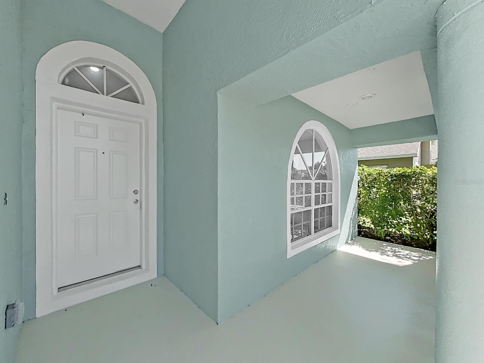 1423 Lake Shore Ranch Dr, Seffner, FL 33584 photo