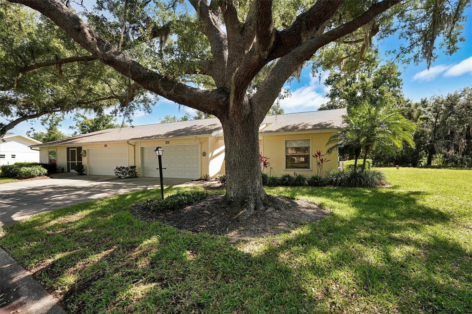 3925 Oakhurst Blvd, Sarasota, FL 34233