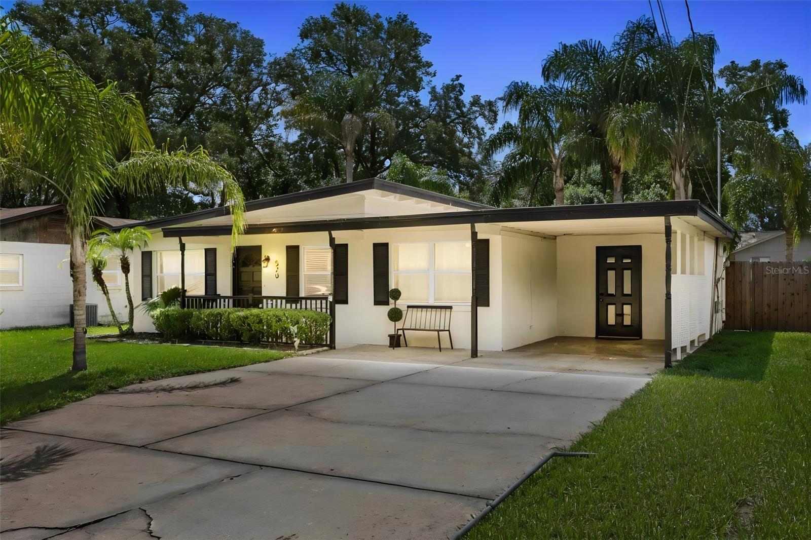 520 Oakhurst St, Altamonte Springs, FL 32701