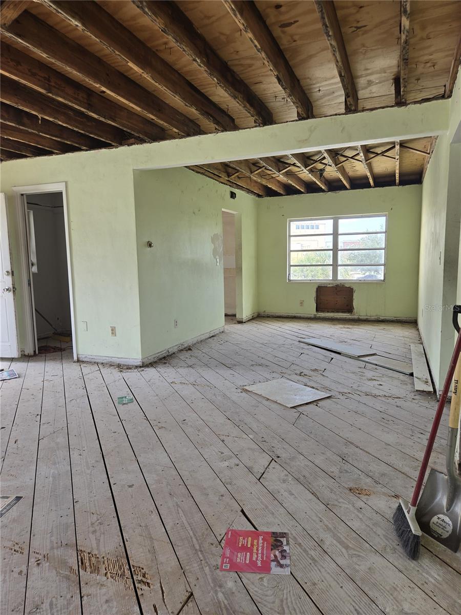 1216 Franklin Cir, Clearwater, FL 33756 photo