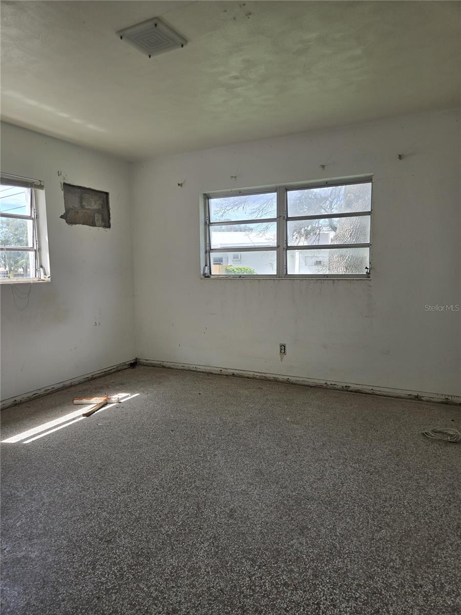 1216 Franklin Cir, Clearwater, FL 33756 photo