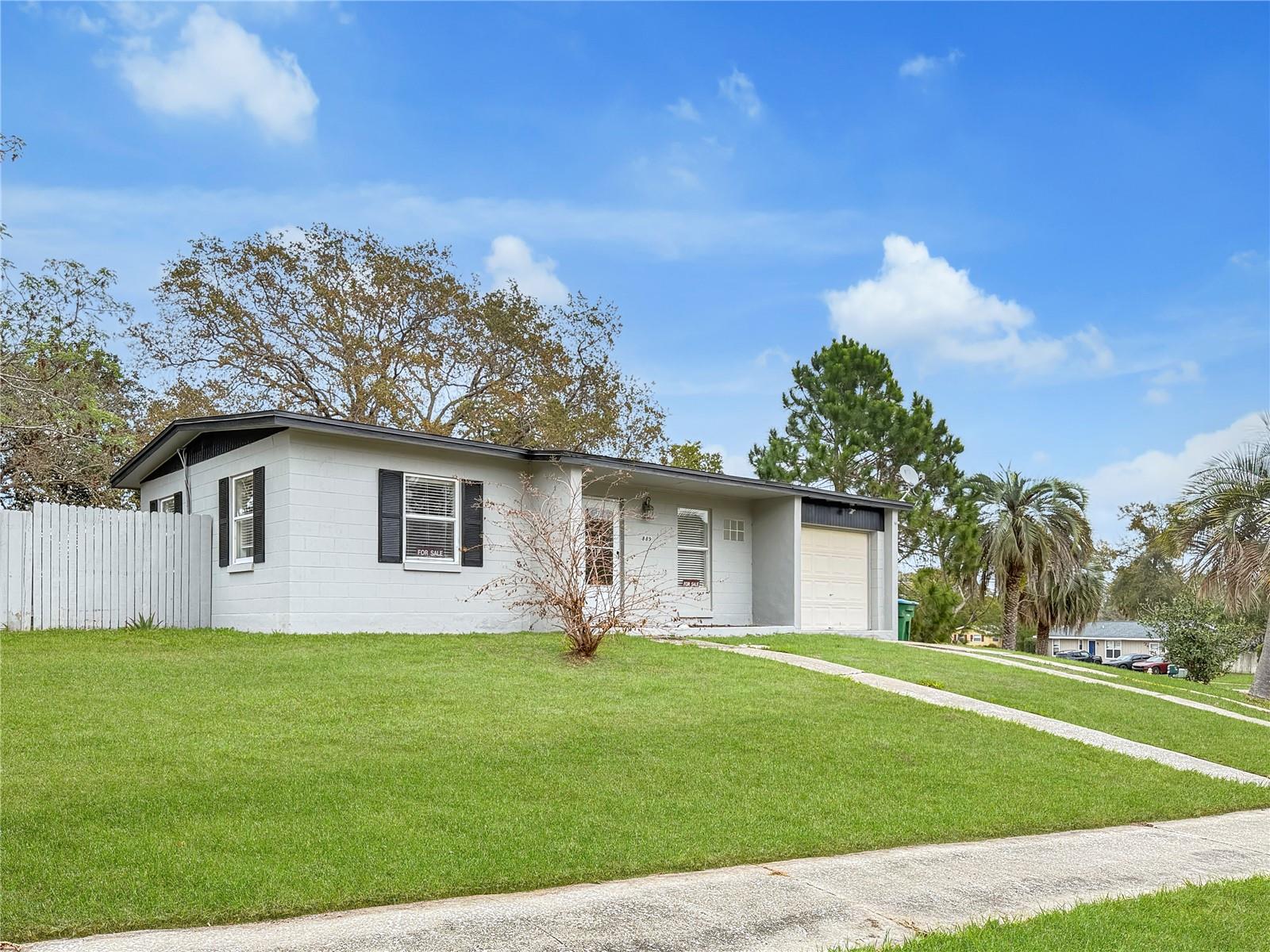 889 Village Dr, Deltona, FL 32725