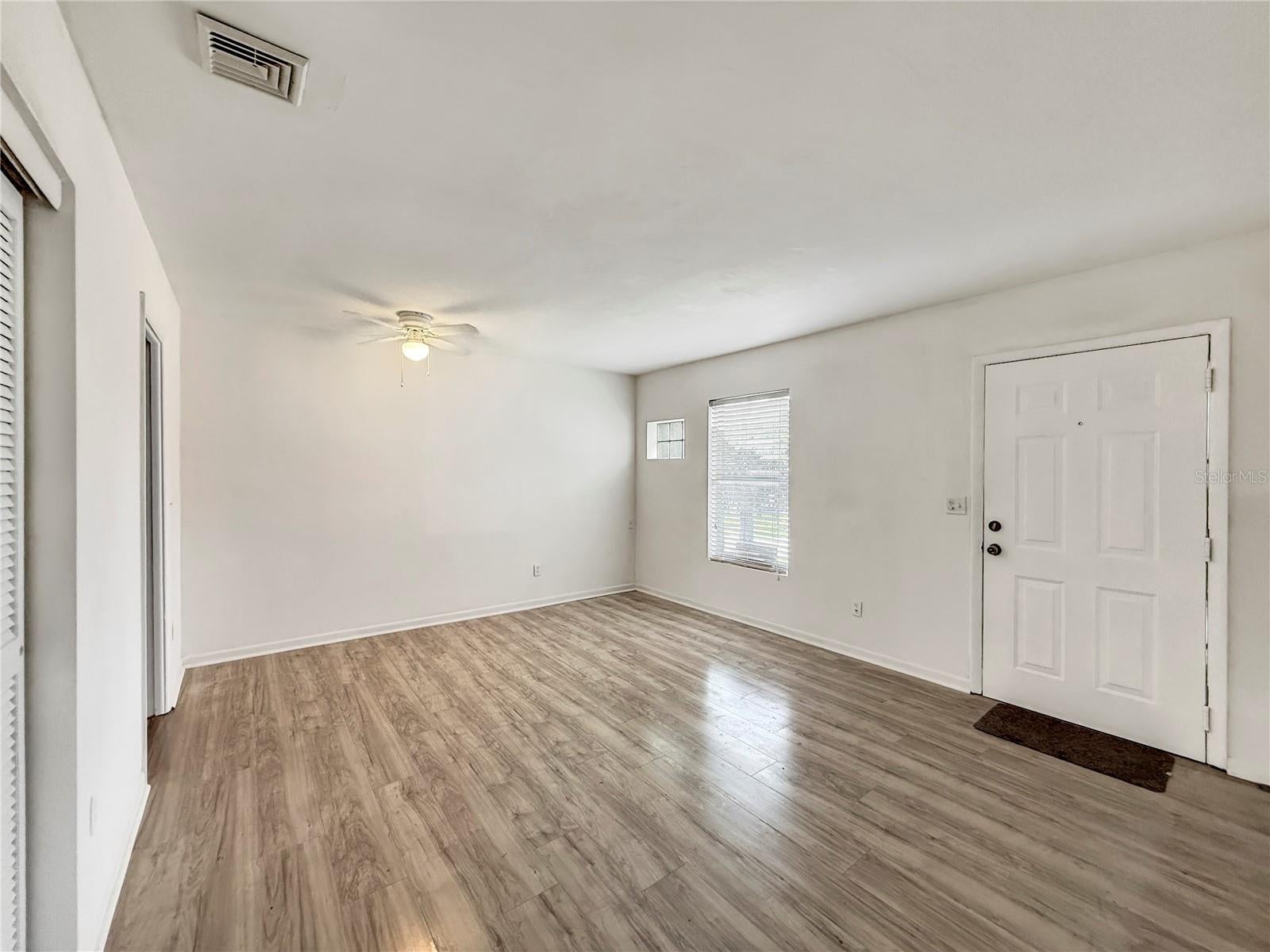 889 W Village Dr, Deltona, FL 32725 photo