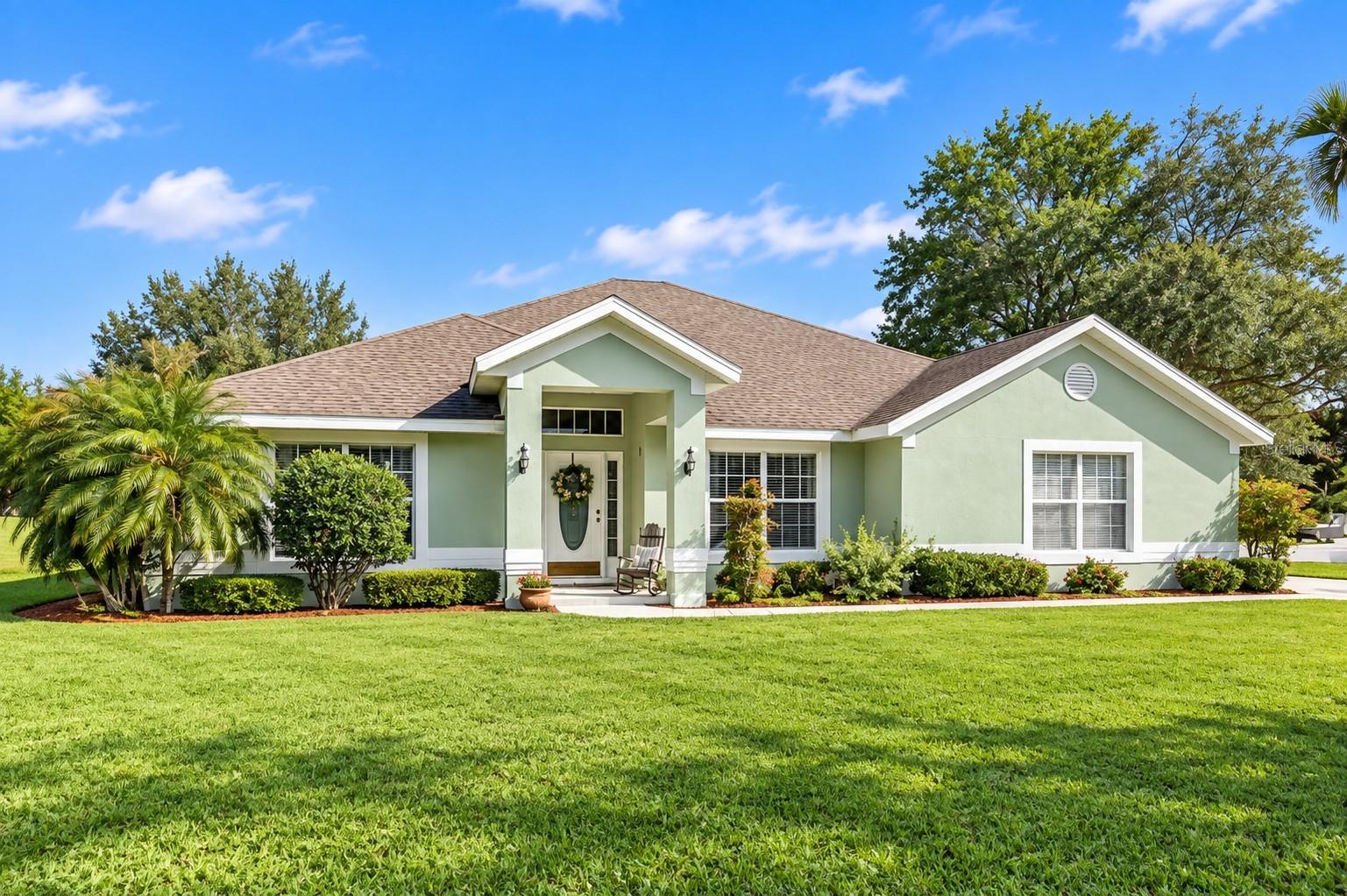 24107 Milford Dr, Eustis, FL 32736