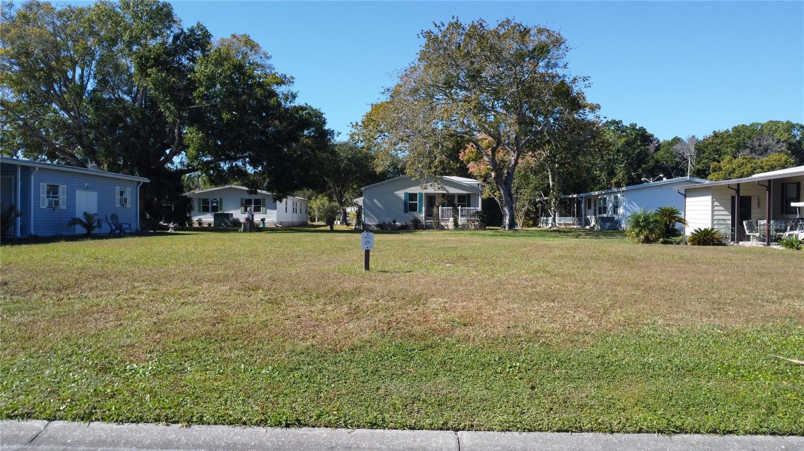Forest Glenn Dr, Spring Hill, FL 34607