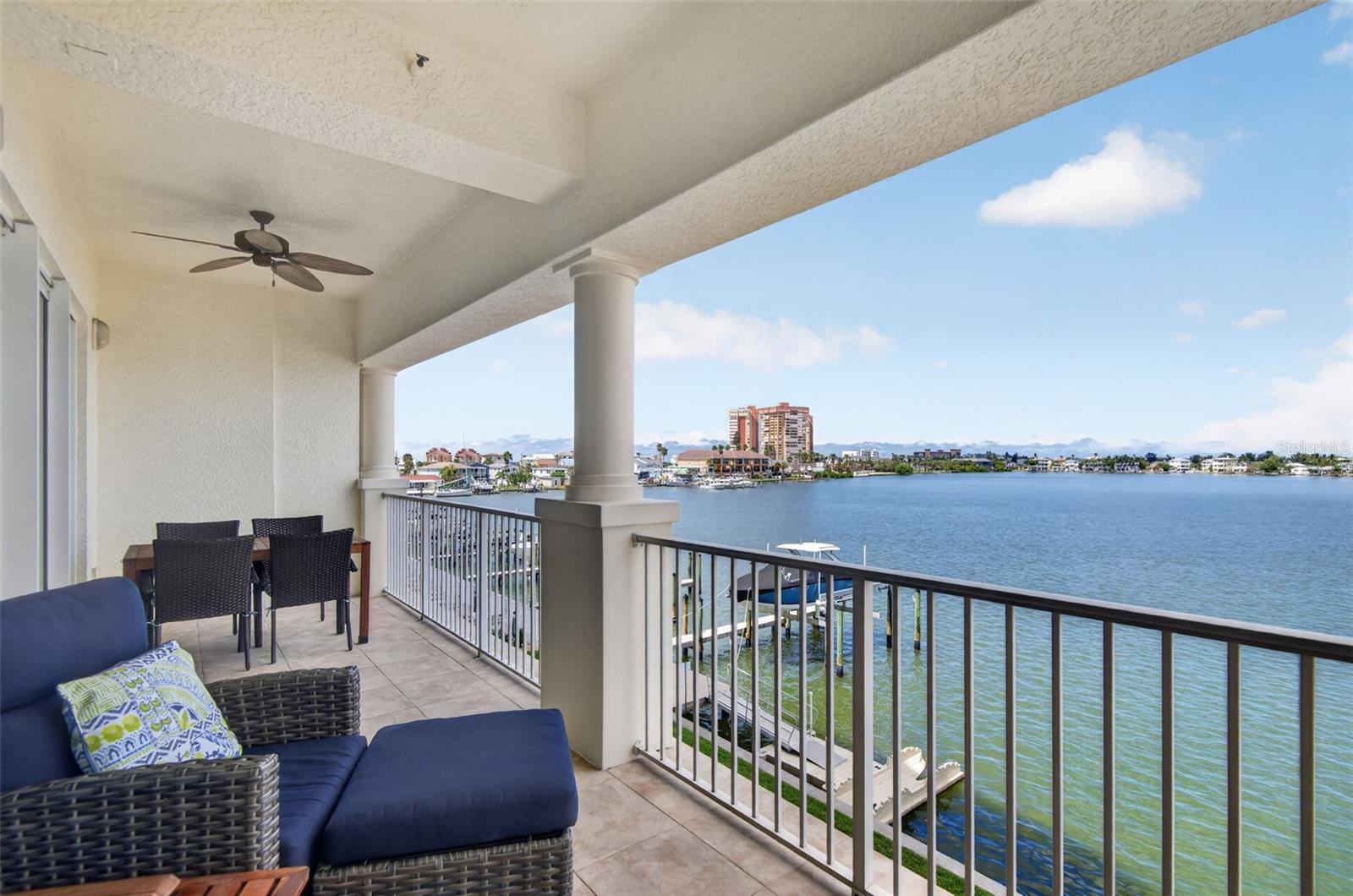 17735 Gulf Blvd, Redington Shores, FL 33708