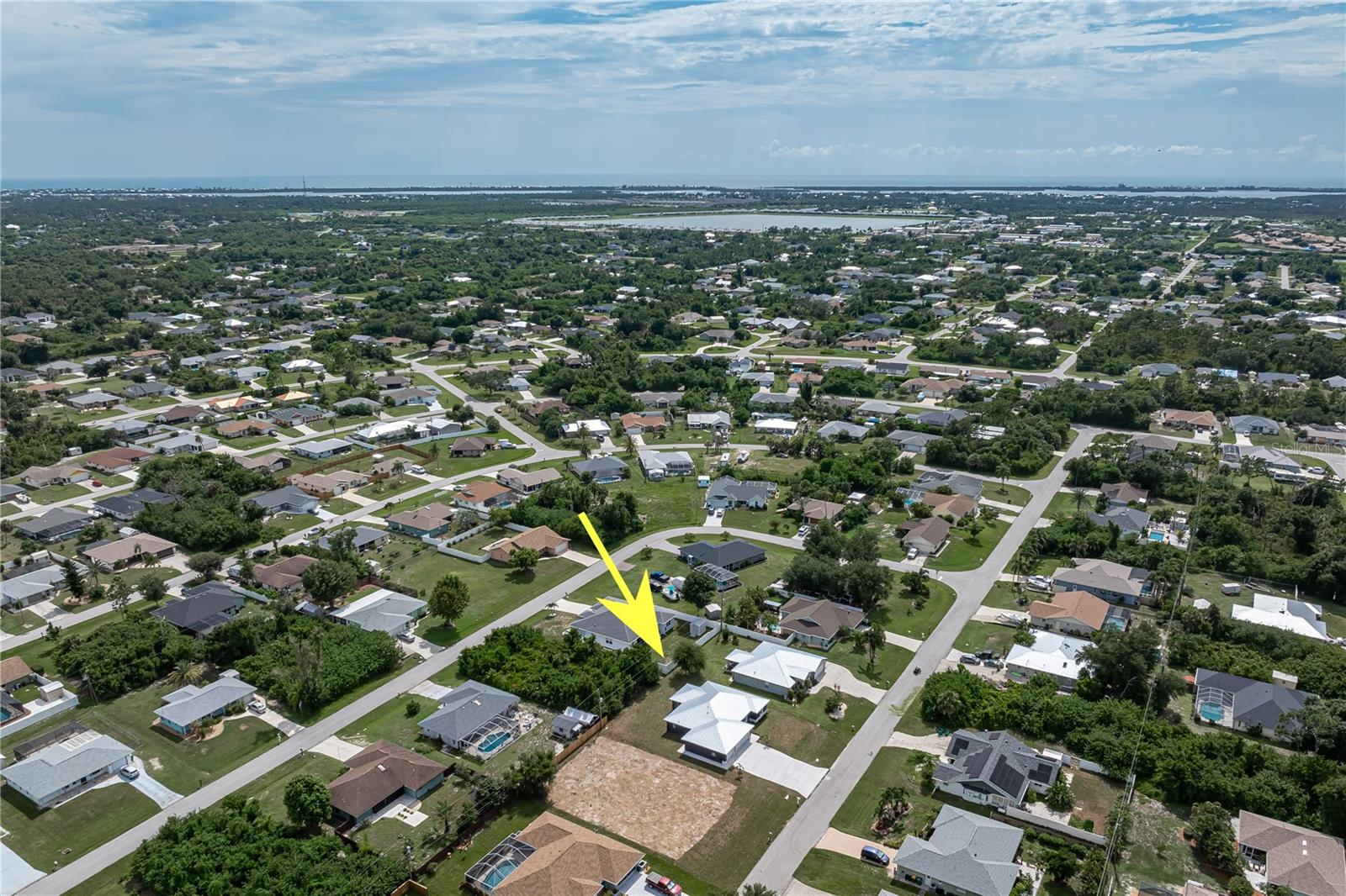9417 Heartwellville Ave, Englewood, FL 34224 photo