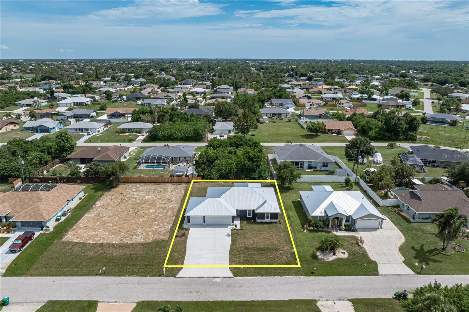 9417 Heartwellville Ave, Englewood, FL 34224 photo