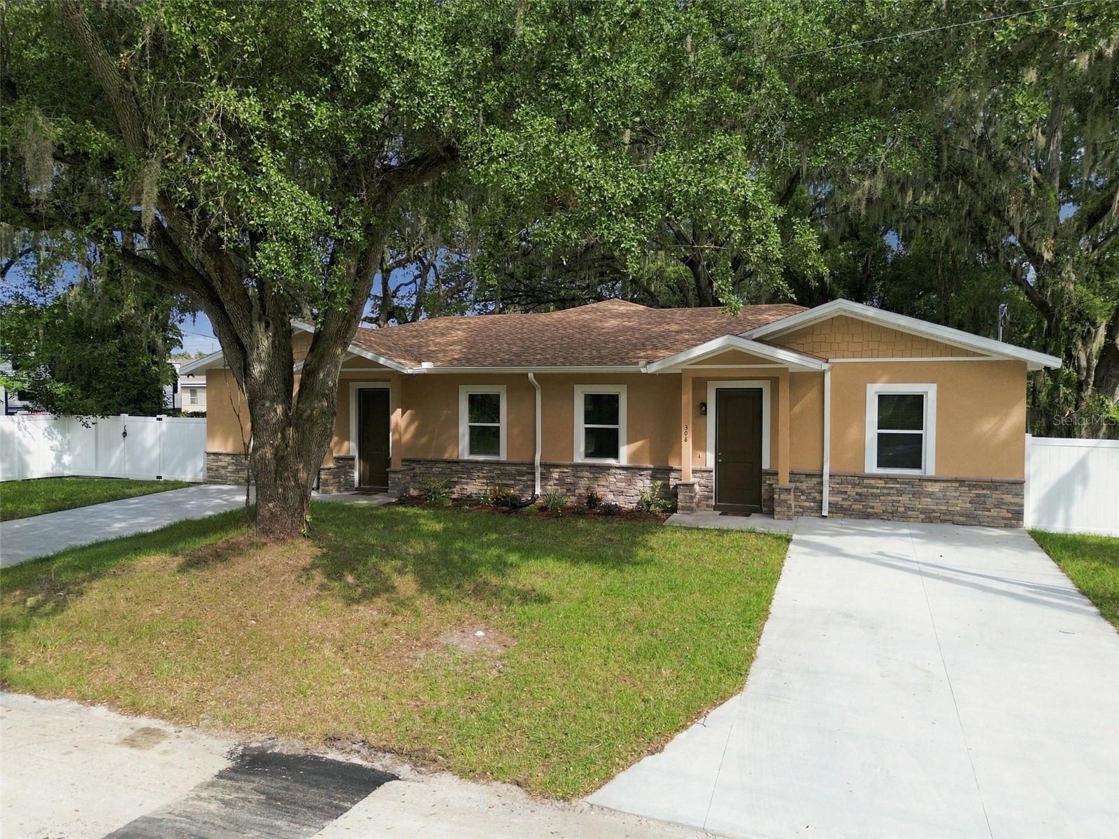 308 E Damon St, Plant City, FL 33563 photo