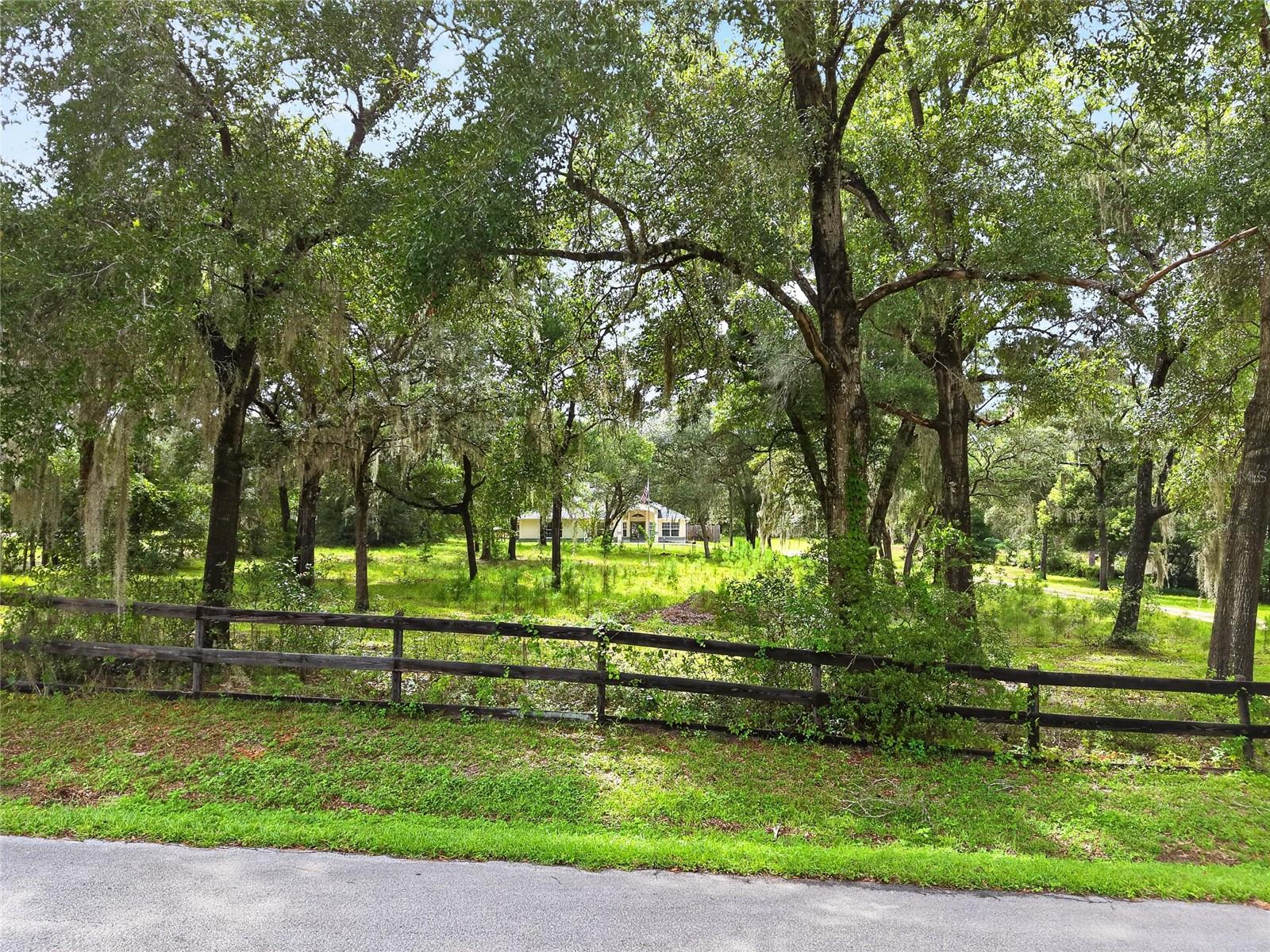 7300 SW 204 Ave, Dunnellon, FL 34431 photo