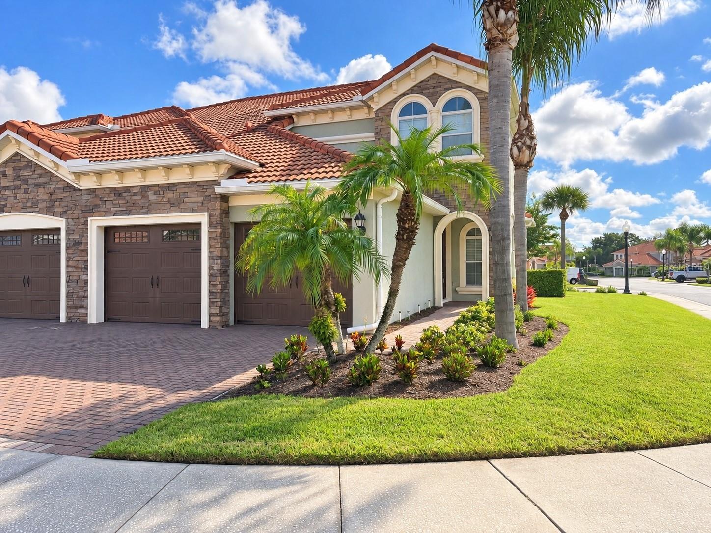 8915 Della Scala Cir, Orlando, FL 32836