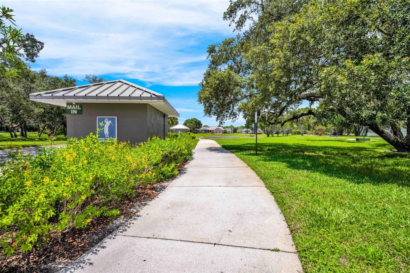 9322 Seve Ct, Weeki Wachee, FL 34613 photo