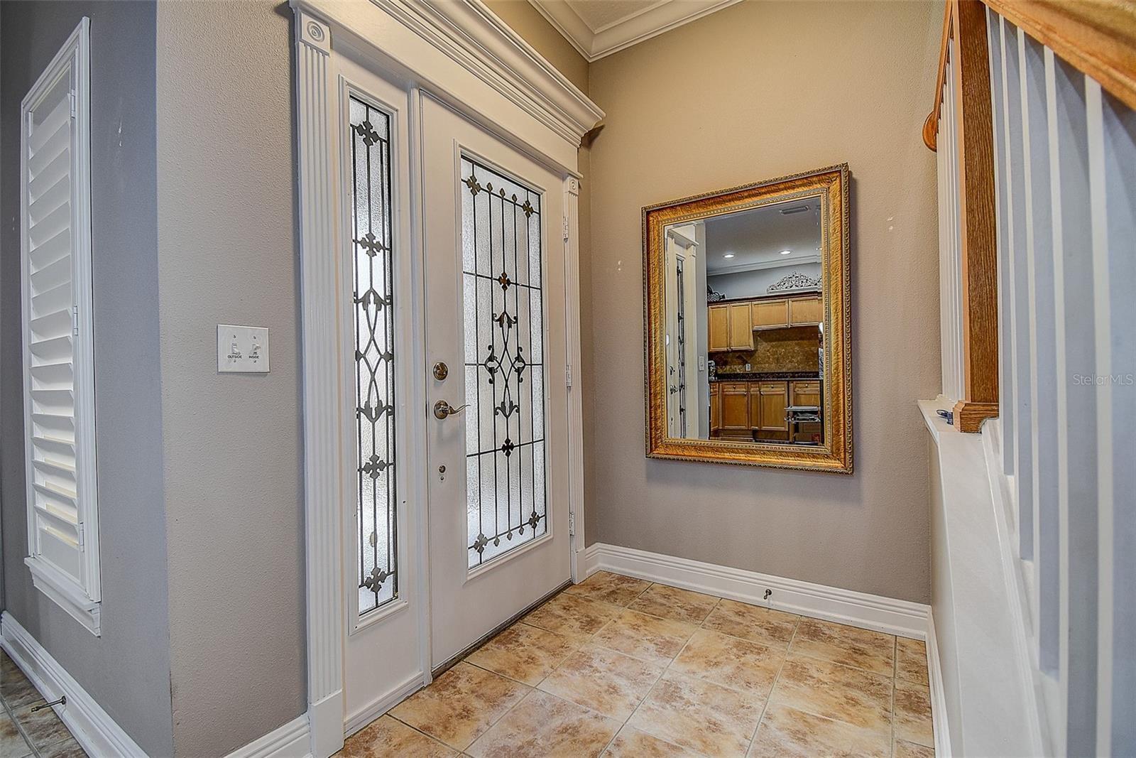 256 Valencia Cir, Saint Petersburg, FL 33716 photo