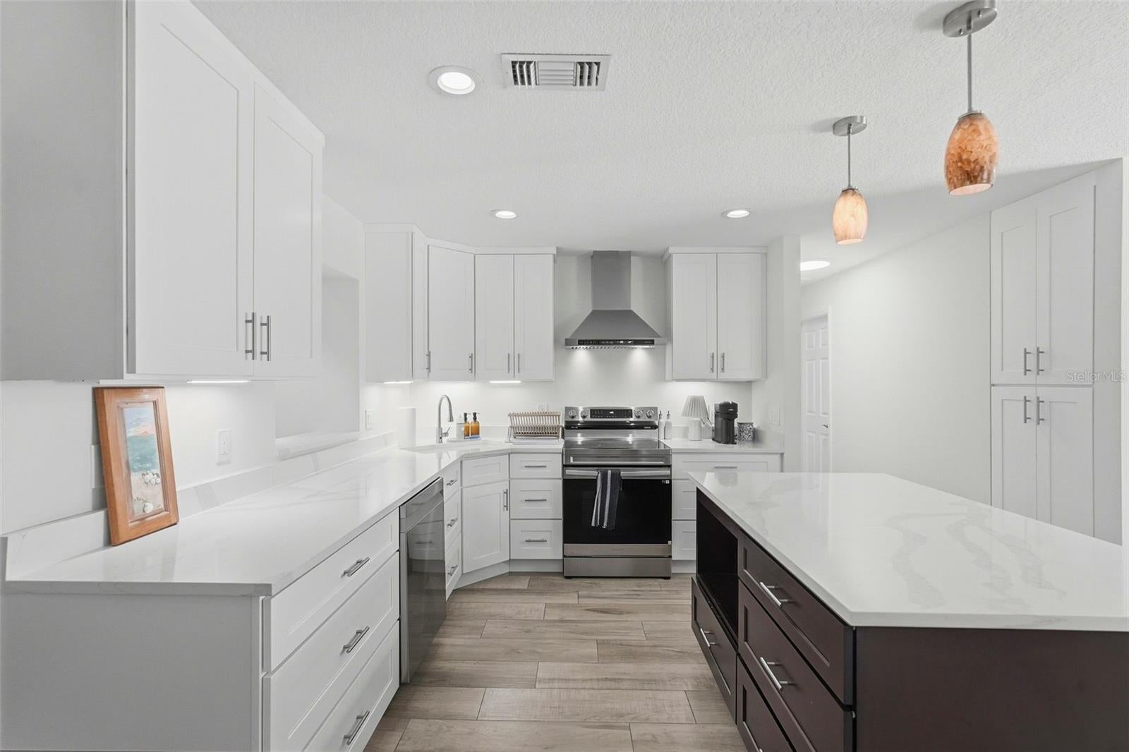 4145 Harrisburg St, Saint Petersburg, FL 33703 photo