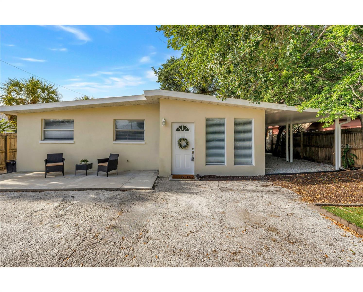 110 NE Monroe Cir #1, Saint Petersburg, FL 33702 photo