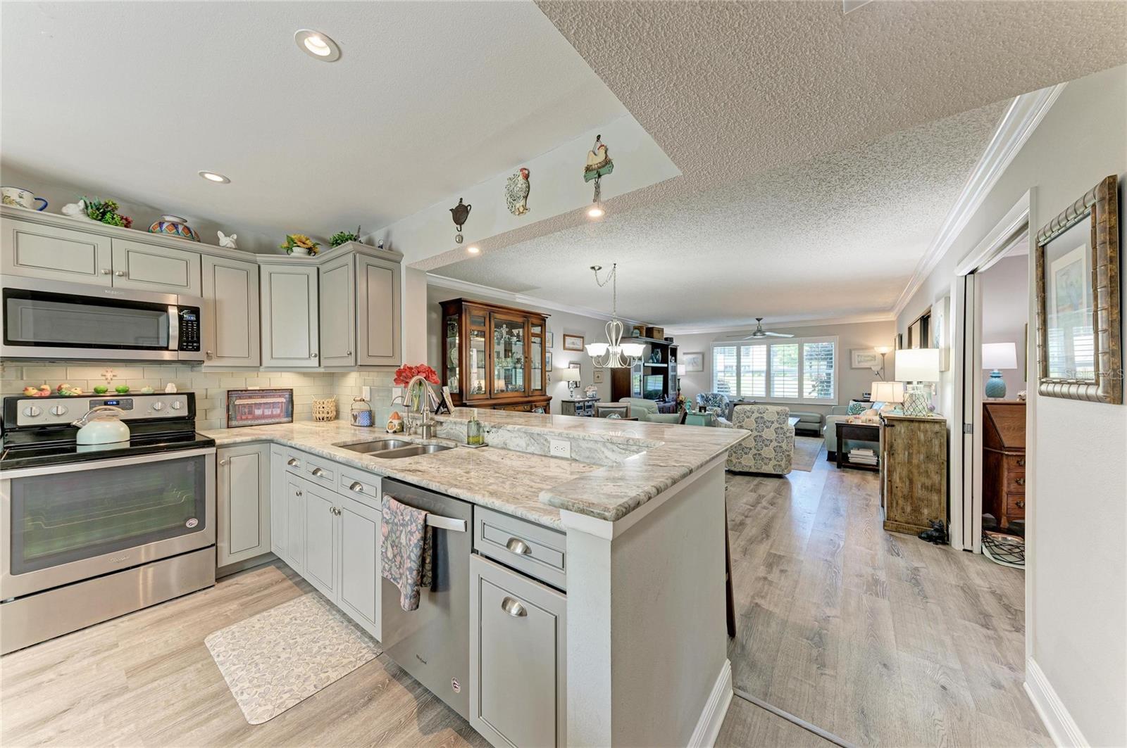 812 Spring Lake Blvd, Bradenton, FL 34210 photo