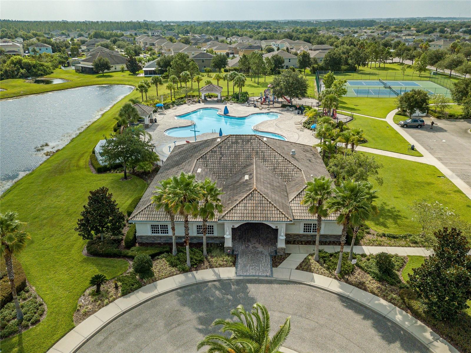 12226 Fairlawn Dr, Riverview, FL 33579 photo