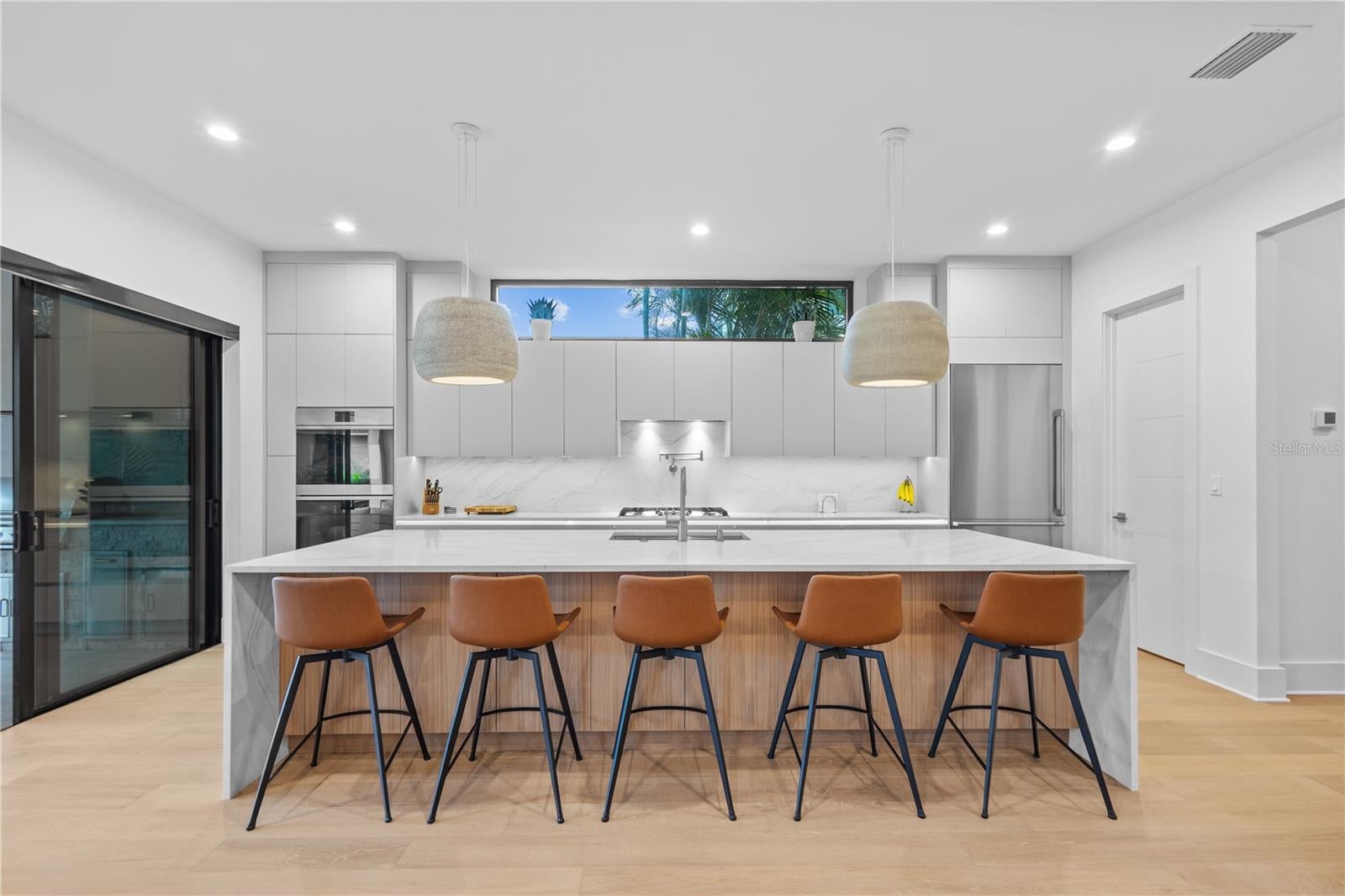 805 W Indiana Ave, Tampa, FL 33603 photo