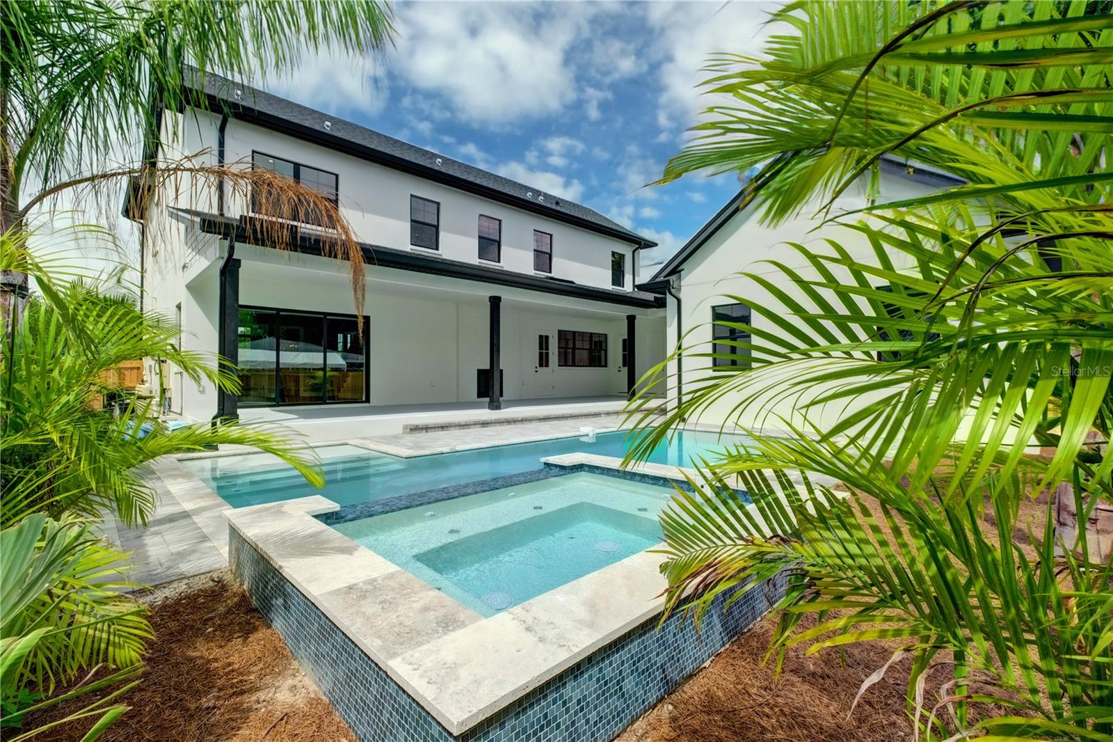 805 W Indiana Ave, Tampa, FL 33603 photo