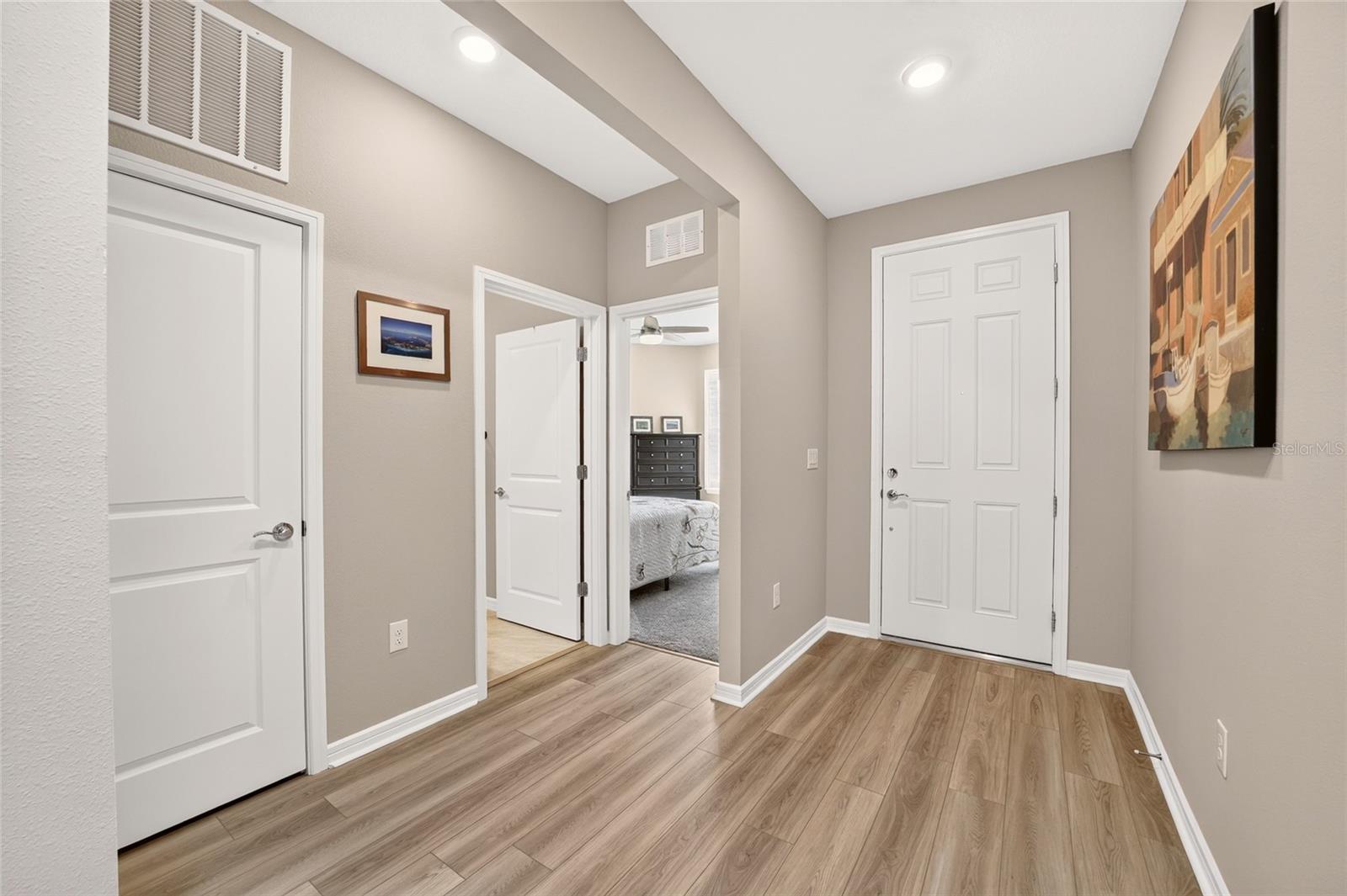 8187 SW 52 Lane Rd, Ocala, FL 34481 photo