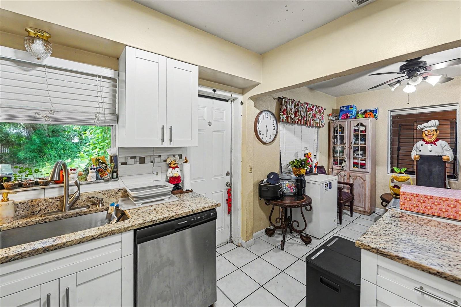 110 N Jupiter Ave, Clearwater, FL 33755 photo