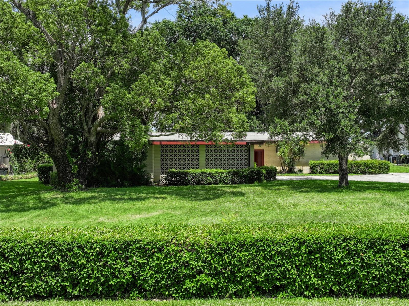 1210 Lake Hamilton Dr, Winter Haven, FL 33881