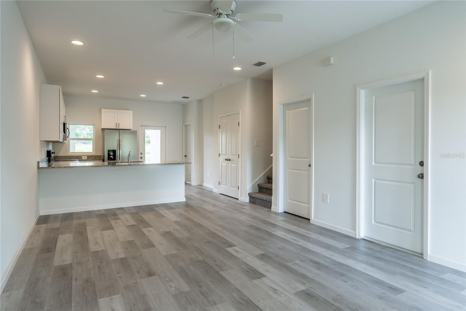 5383 Vista Lago Dr, Orlando, FL 32811 photo