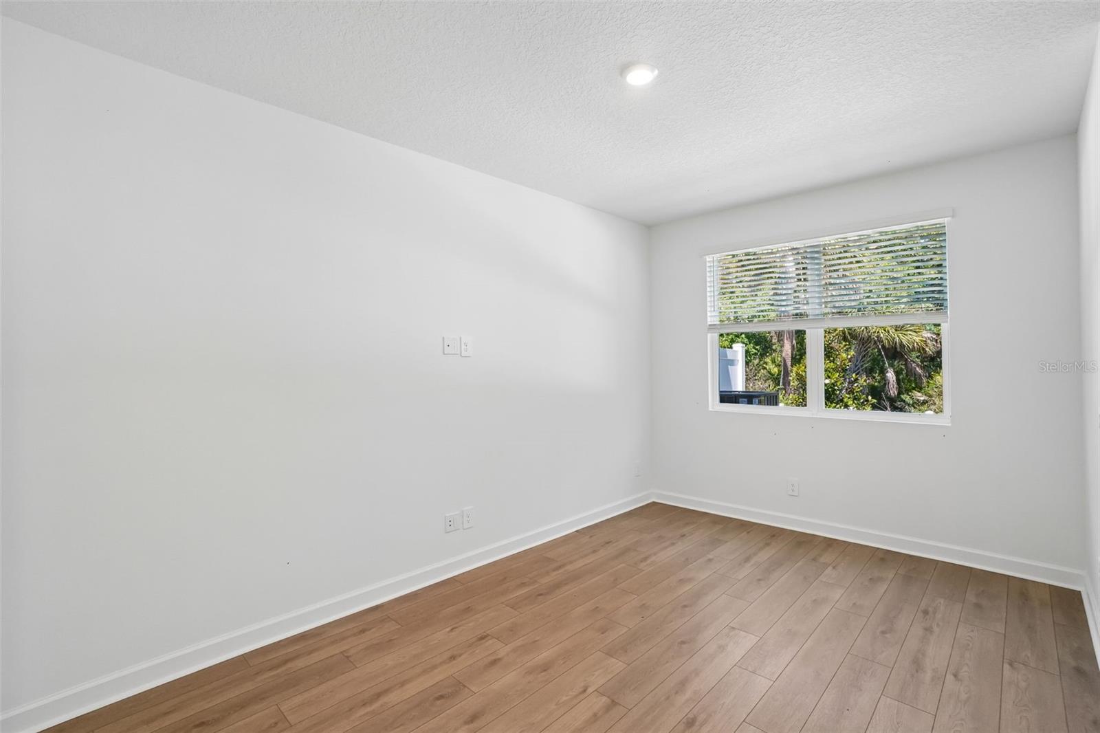 7556 Deer Valley Cir, Tampa, FL 33635 photo